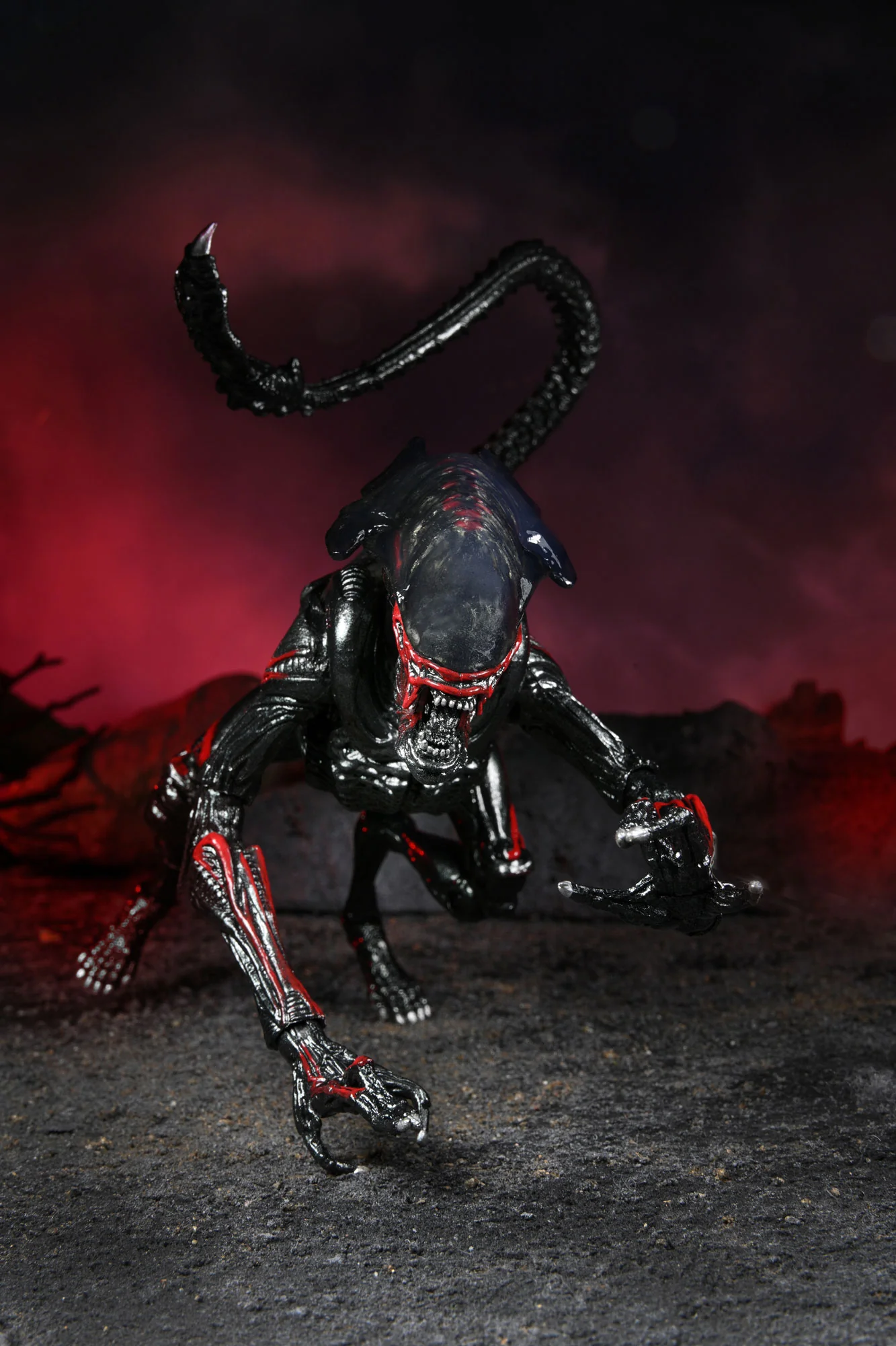 Aliens - Ultimate Kenner Tribute Night Cougar Alien 7" Scale Action Figure - Image 2