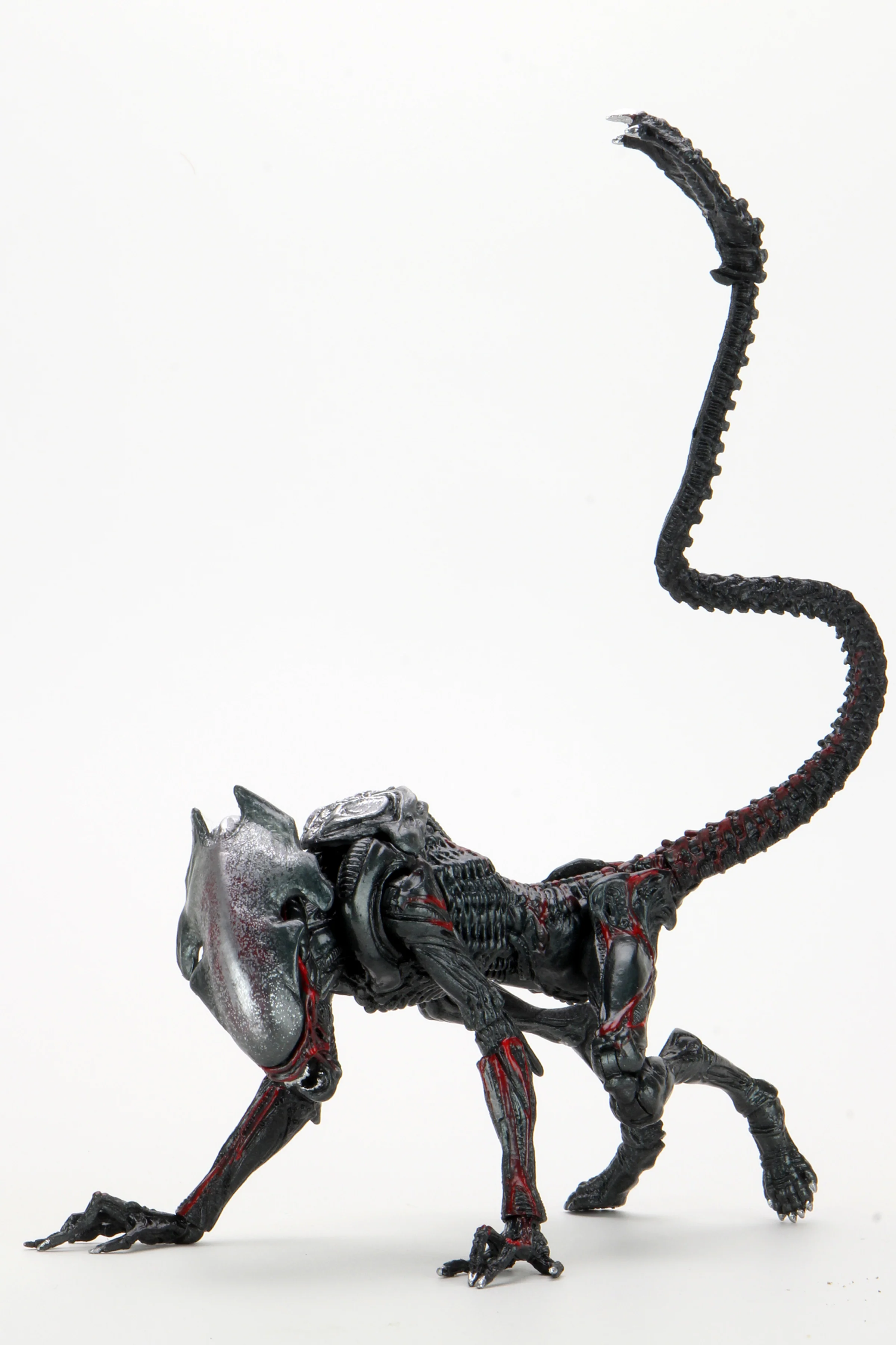 Aliens - Ultimate Kenner Tribute Night Cougar Alien 7" Scale Action Figure - Image 9