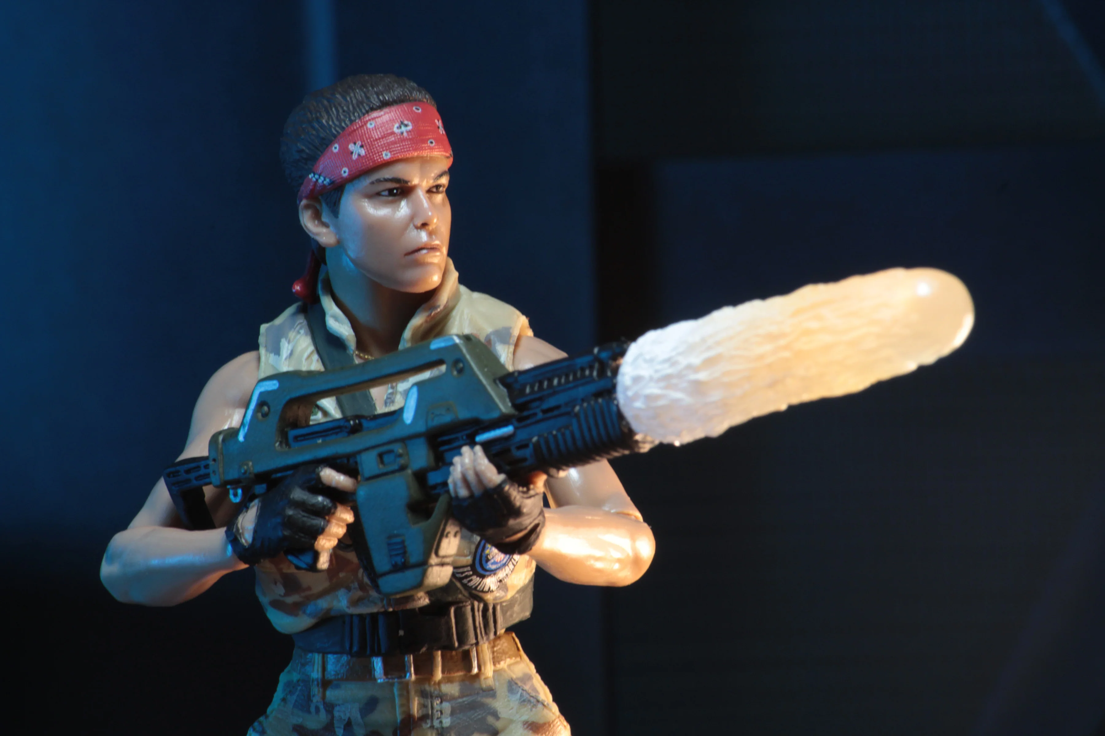 Aliens - Series 12 - Vasquez 7" Scale Action Figure (BDUs) - Image 8
