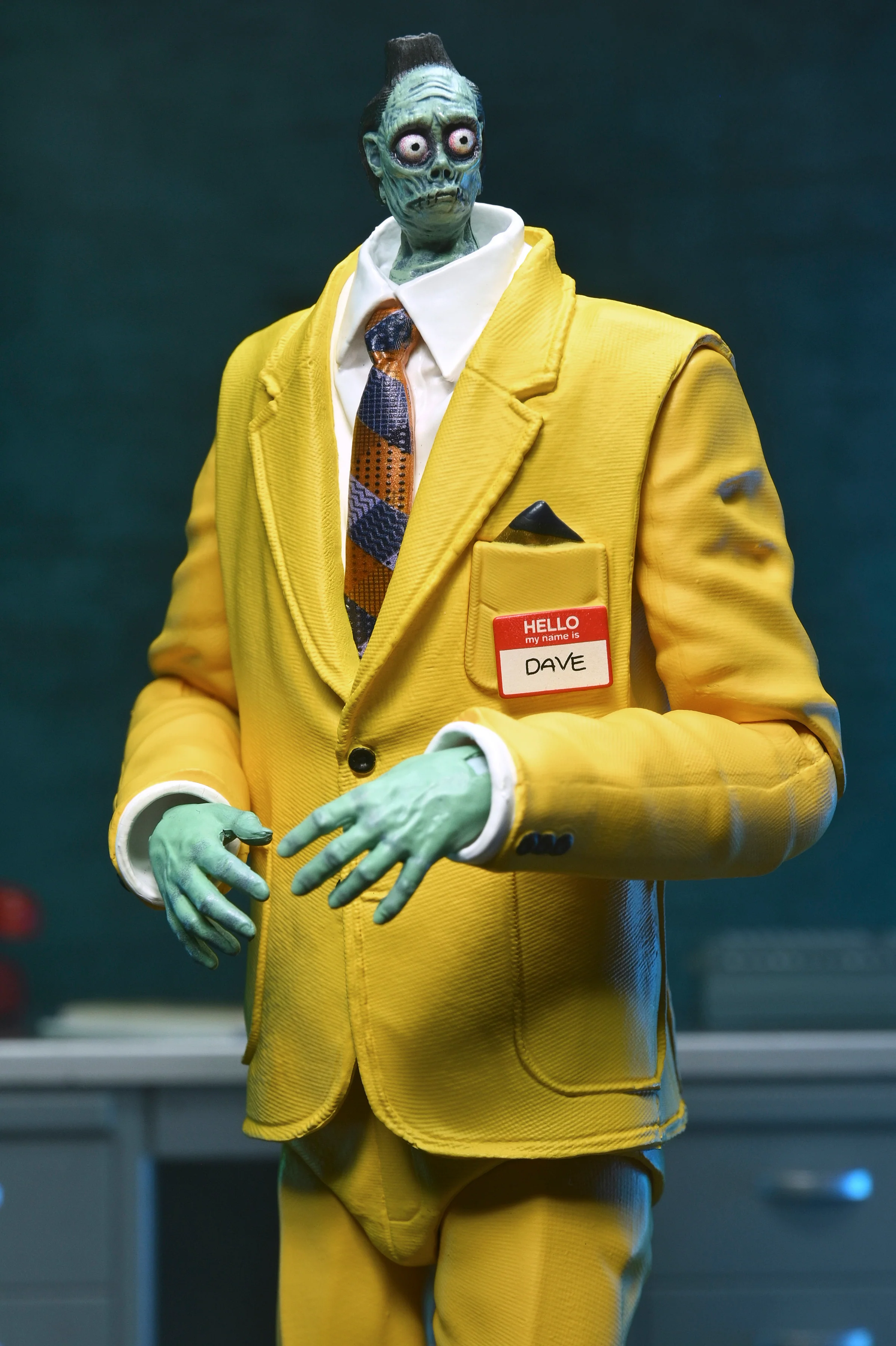 Beetlejuice Beetlejuice - Ultimate Bob 7” Scale Action Figure - Image 3