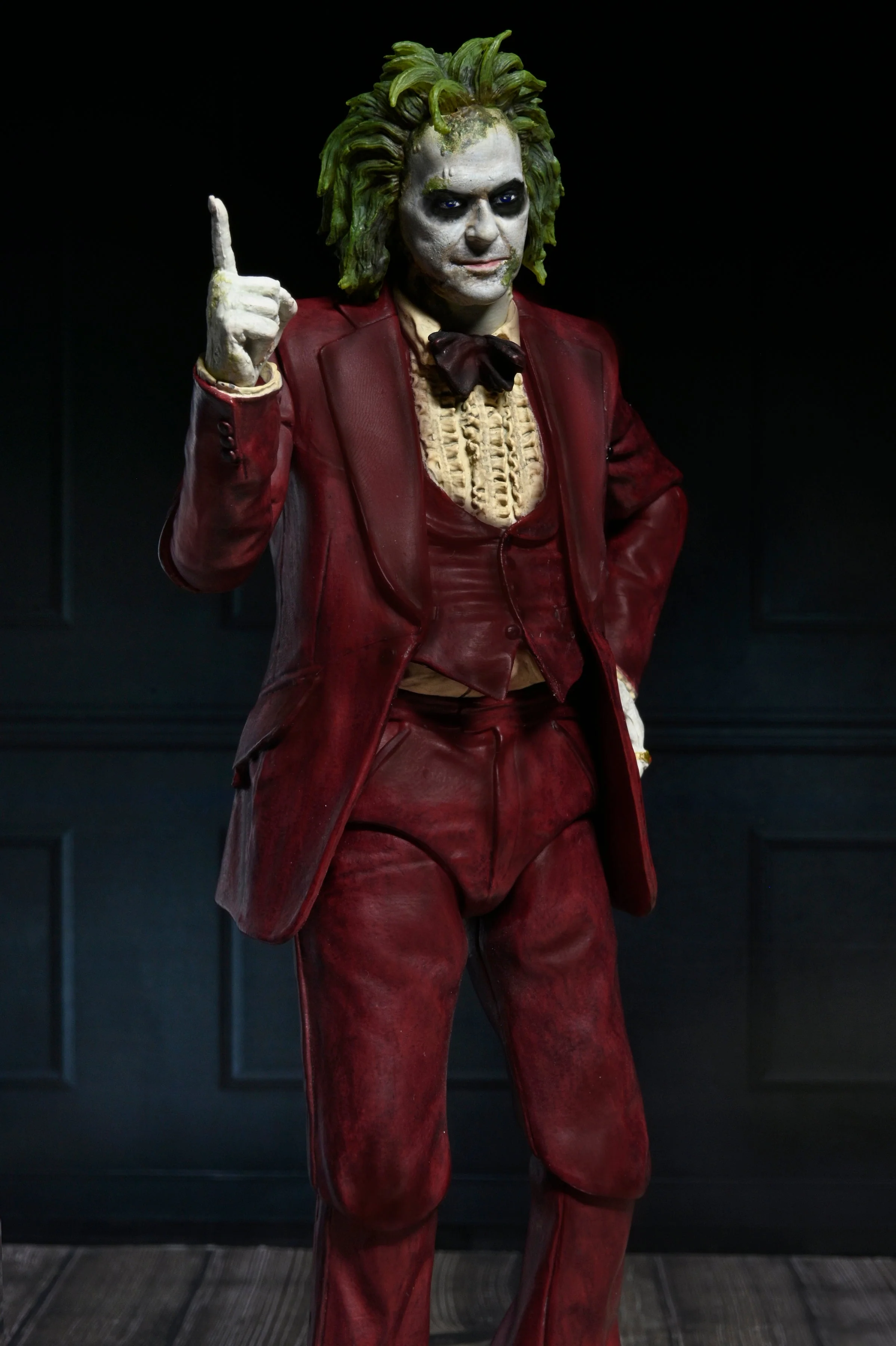Beetlejuice Beetlejuice - Ultimate Wedding Tuxedo Beetlejuice 7" Scale Action Figure - Image 4