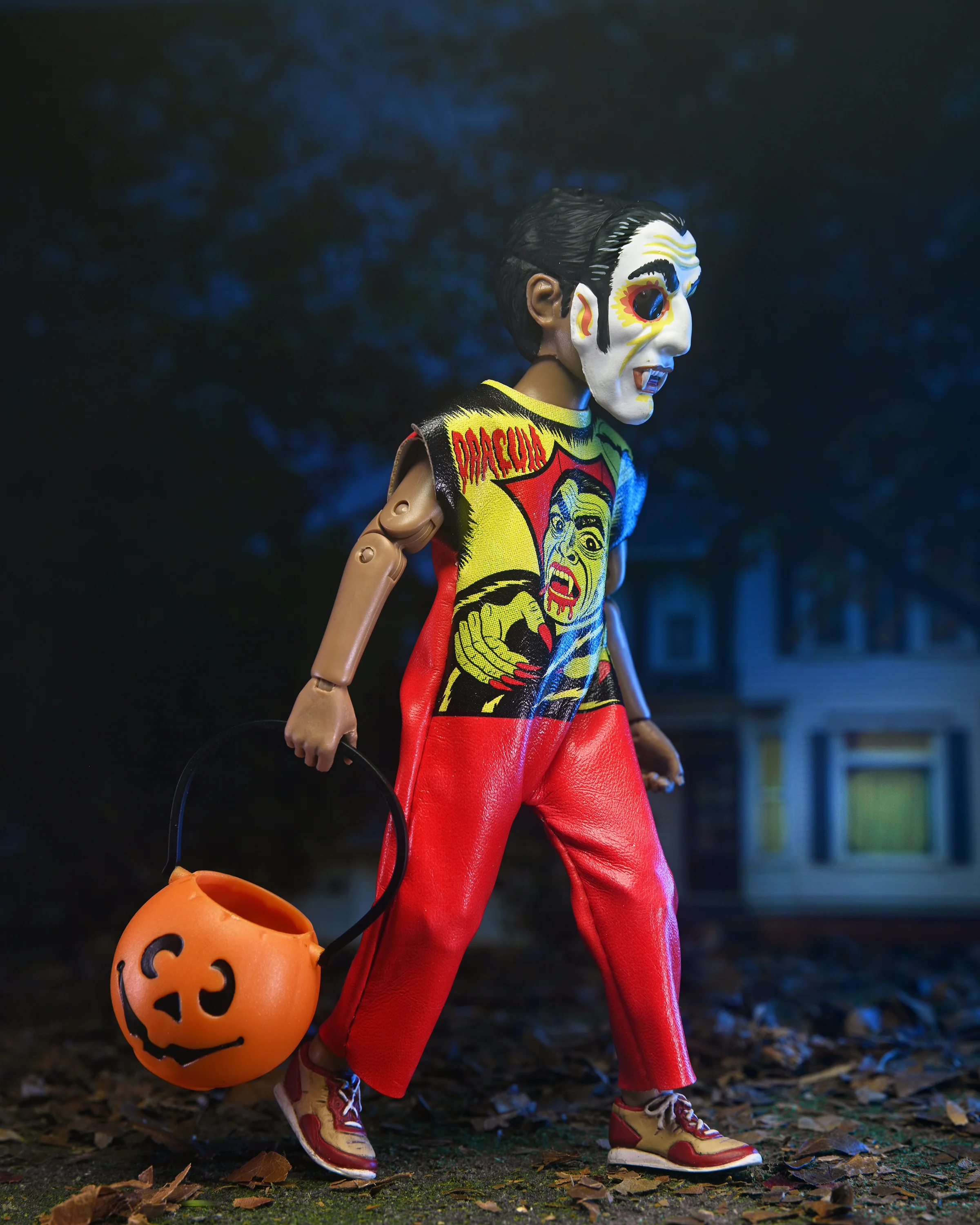 Ben Cooper Costume Kids Collection - Series 2 Costumed Action Figure Bundle (Devil V.2, Dracula, Vampire Girl, Phantom & Witch) - Image 10