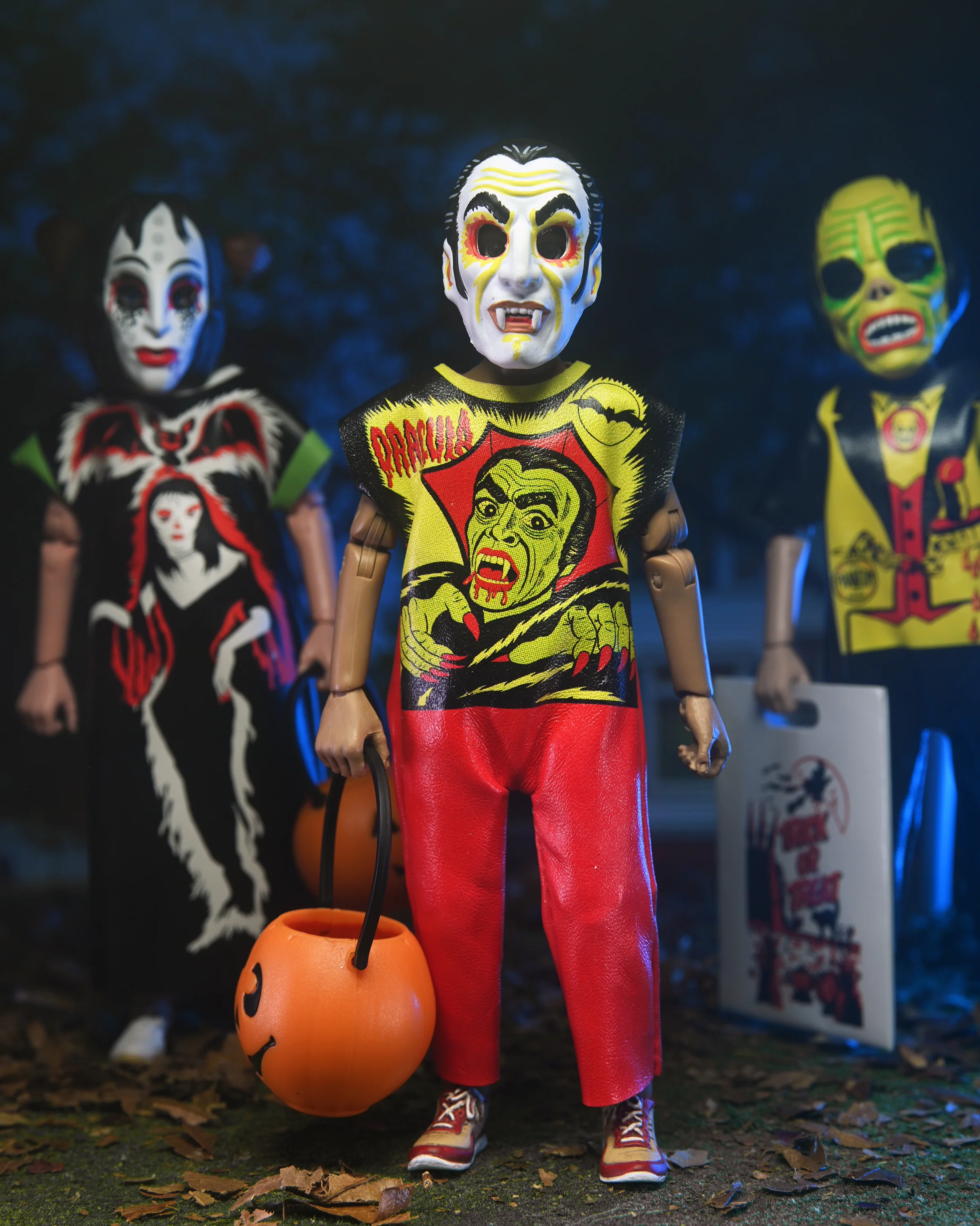 Ben Cooper Costume Kids Collection - Series 2 Costumed Action Figure Bundle (Devil V.2, Dracula, Vampire Girl, Phantom & Witch) - Image 2