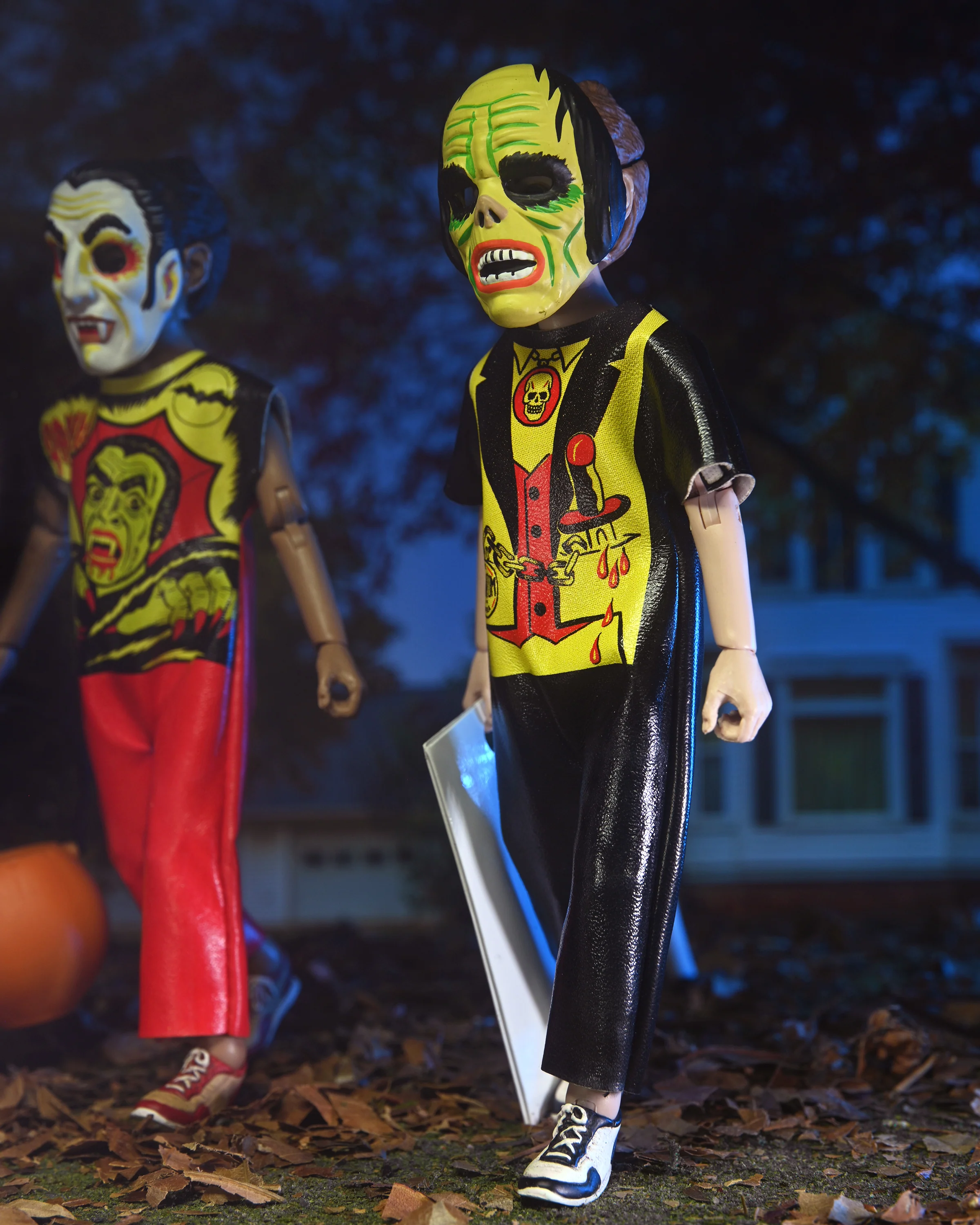 Ben Cooper Costume Kids Collection - Series 2 Costumed Action Figure Bundle (Devil V.2, Dracula, Vampire Girl, Phantom & Witch) - Image 3