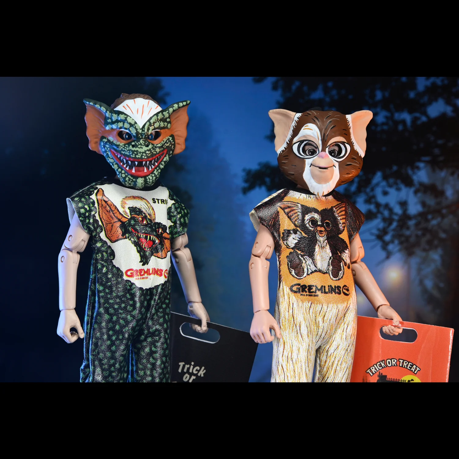 Ben Cooper Costume Kids Collection - Series 3 Bundle Costumed Action Figures (Alien Xenomorph, Beetlejuice, Gizmo, Stripe) - Image 7