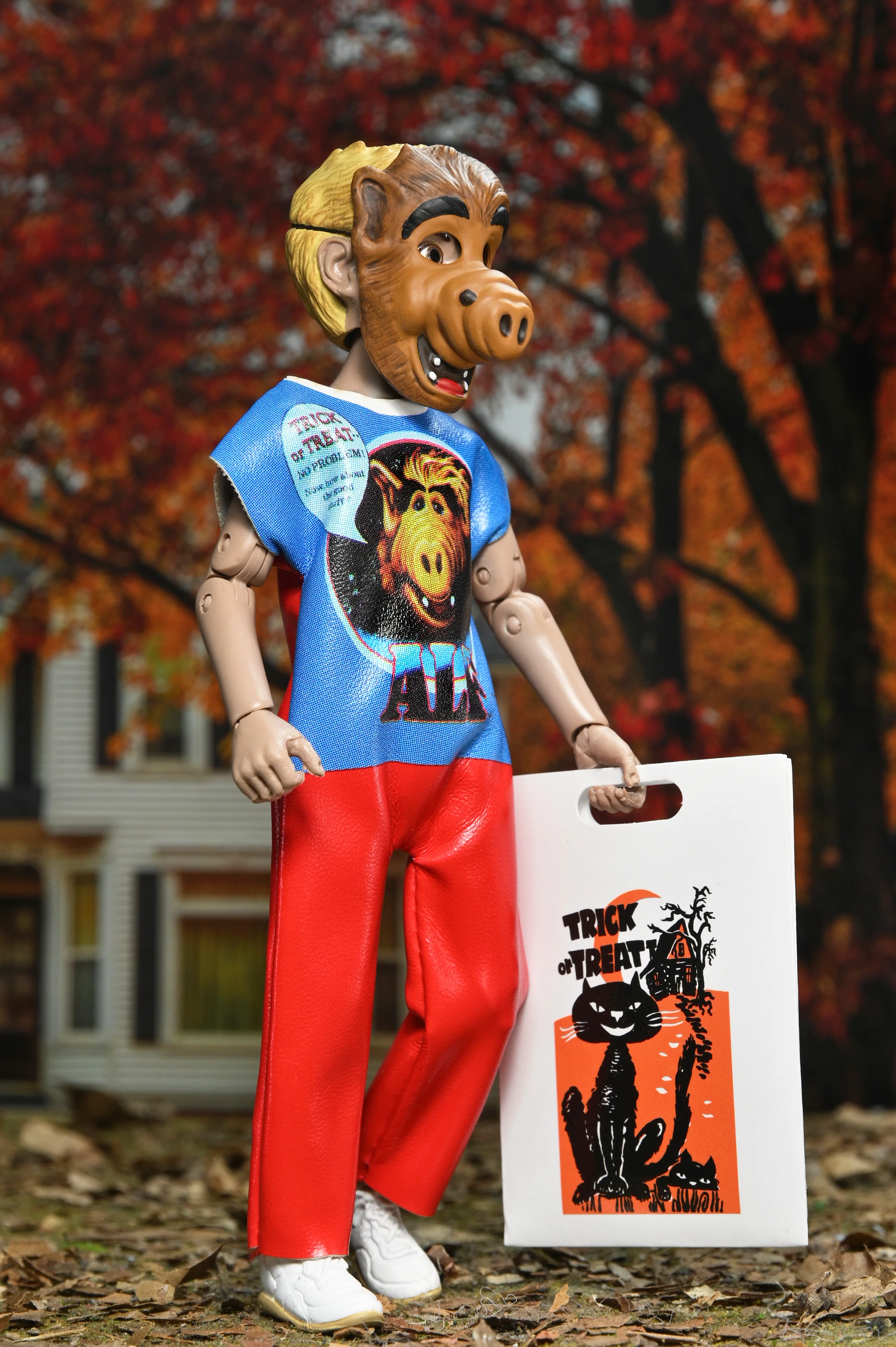 Ben Cooper Costume Kids Collection - Series 8 Costumed Action Figure Bundle (ALF, Garfield, Pee-wee, Predator) - Image 4