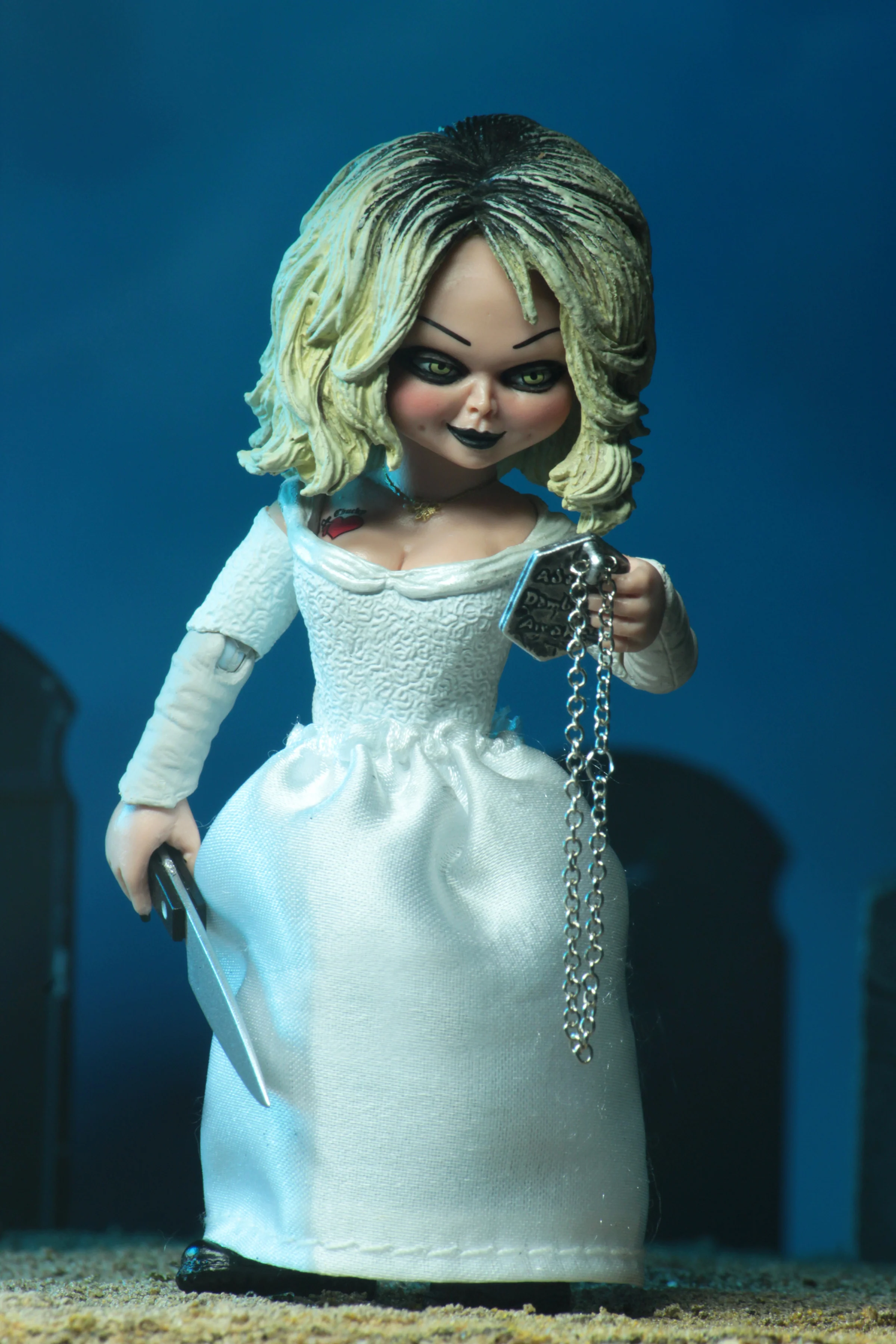Bride of Chucky - Ultimate Chucky & Tiffany 7" Scale Action Figure (2-Pack) - Image 12