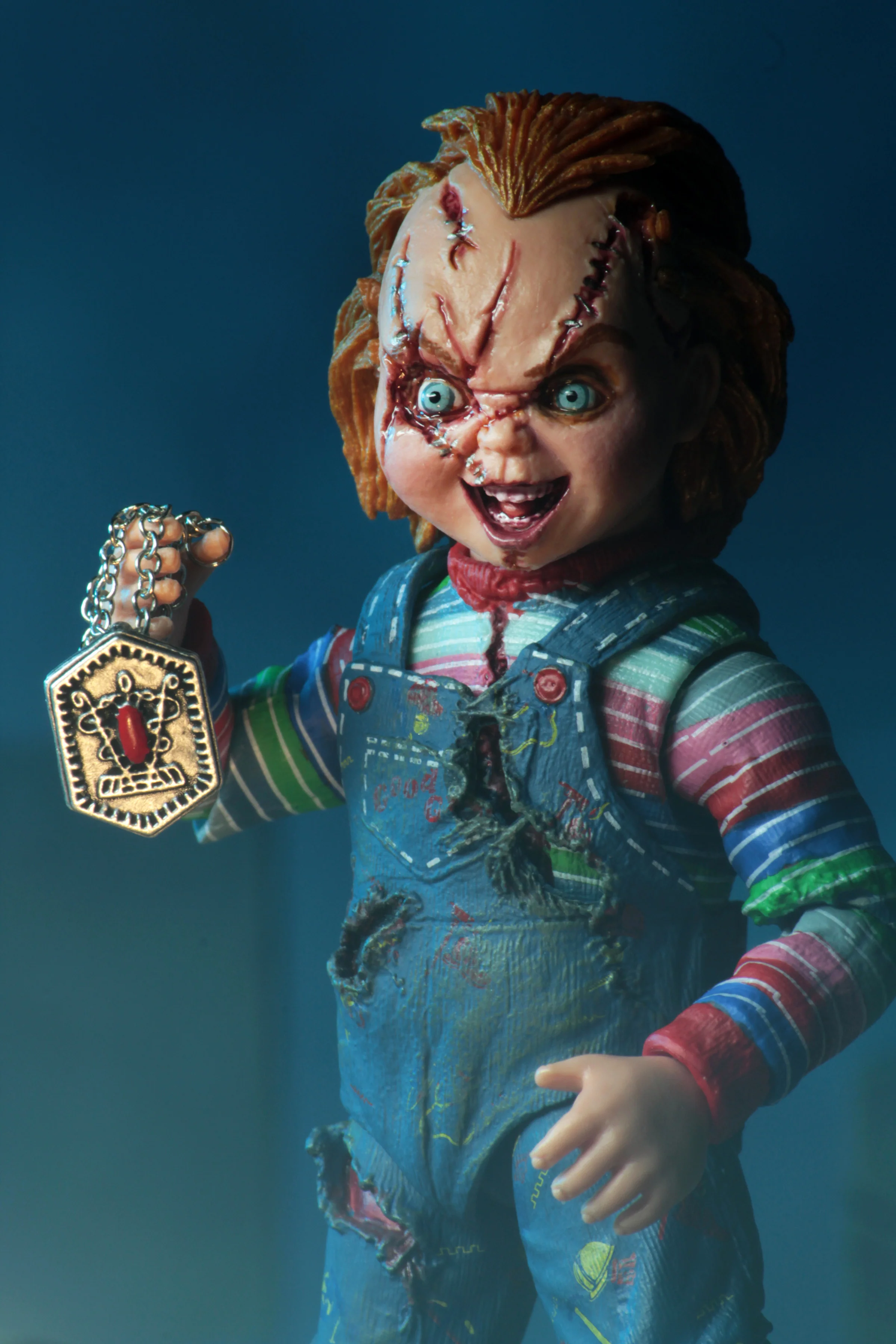 Bride of Chucky - Ultimate Chucky & Tiffany 7" Scale Action Figure (2-Pack) - Image 7