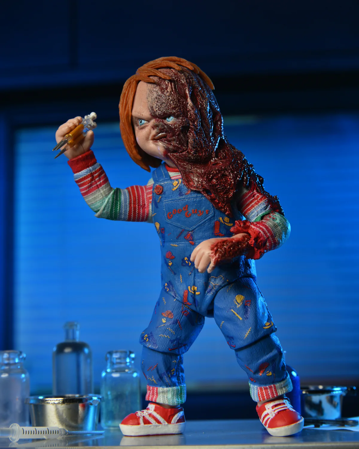 Chucky (TV Series) - Ultimate Chucky 7” Scale Action Figure - Image 4
