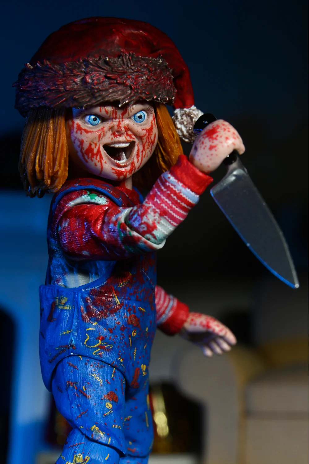 Chucky (TV Series) - Ultimate Chucky 7” Scale Action Figure (Holiday Edition) - Image 3