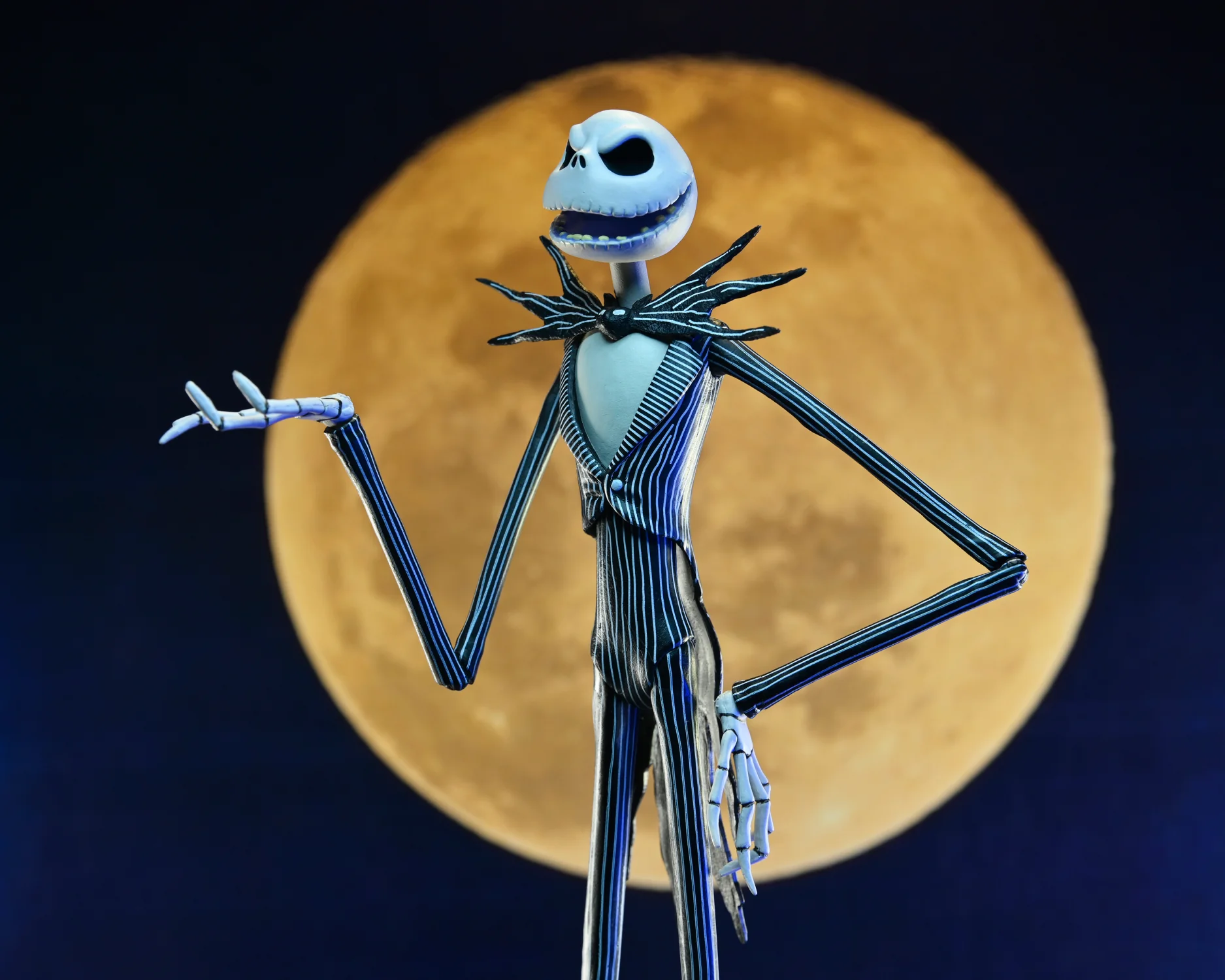 Disney Tim Burtonās The Nightmare Before Christmas - Ultimate Jack Skellington 7ā Scale Action Figure - Image 7