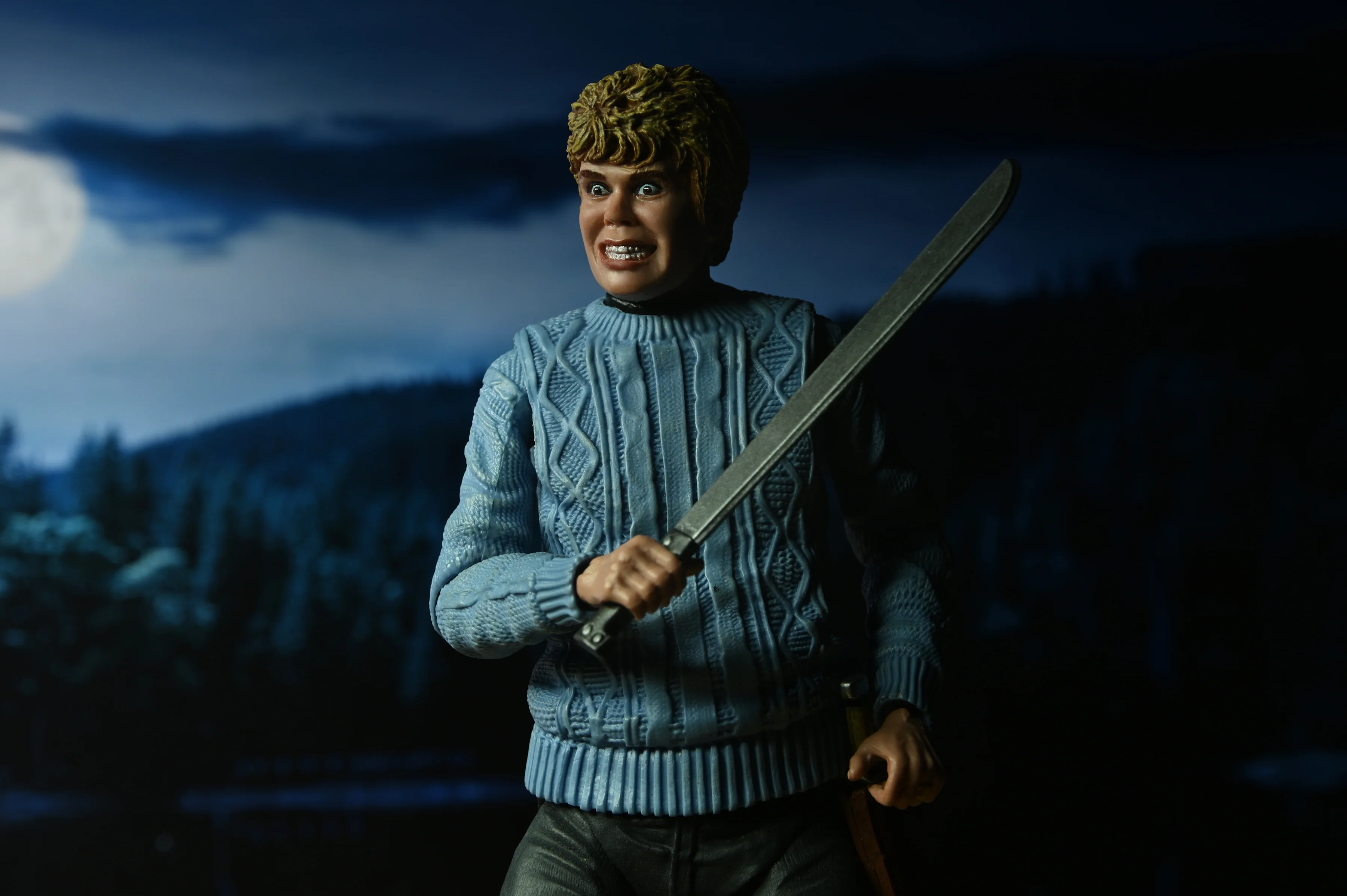 Friday the 13th - Ultimate Pamela Voorhees 7" Scale Action Figure - Image 11