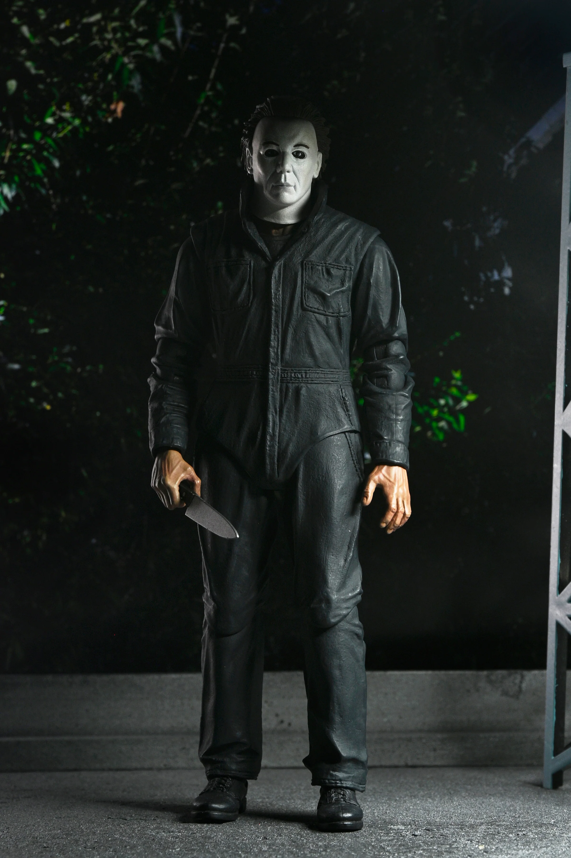 Halloween: Resurrection - Ultimate Michael Myers 7" Scale Action Figure - Image 5