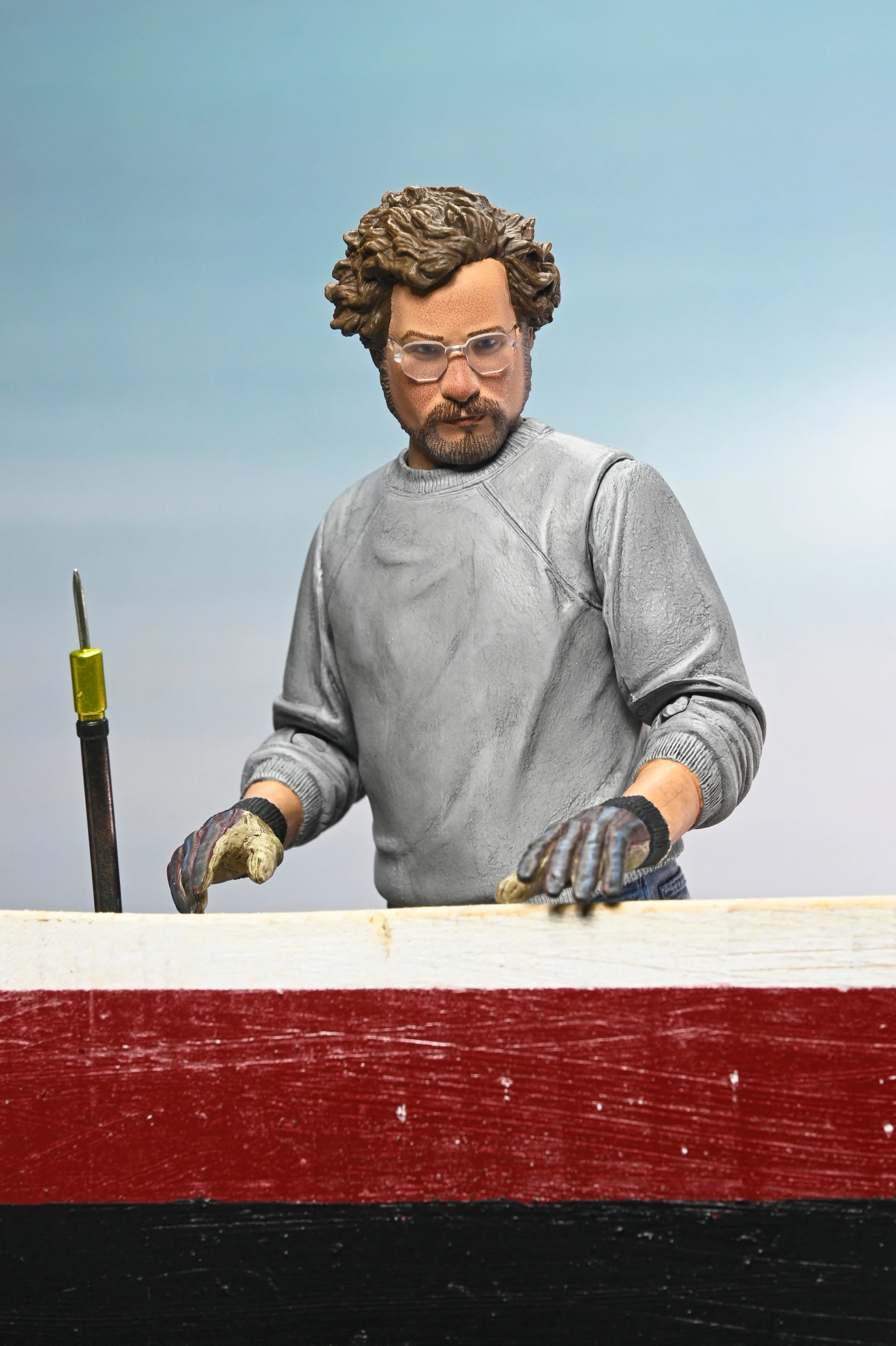 Jaws - 50th Anniversary Ultimate Matt Hooper (Amity Arrival) and Sam Quint 7” Scale Action Figure Bundle - Image 12