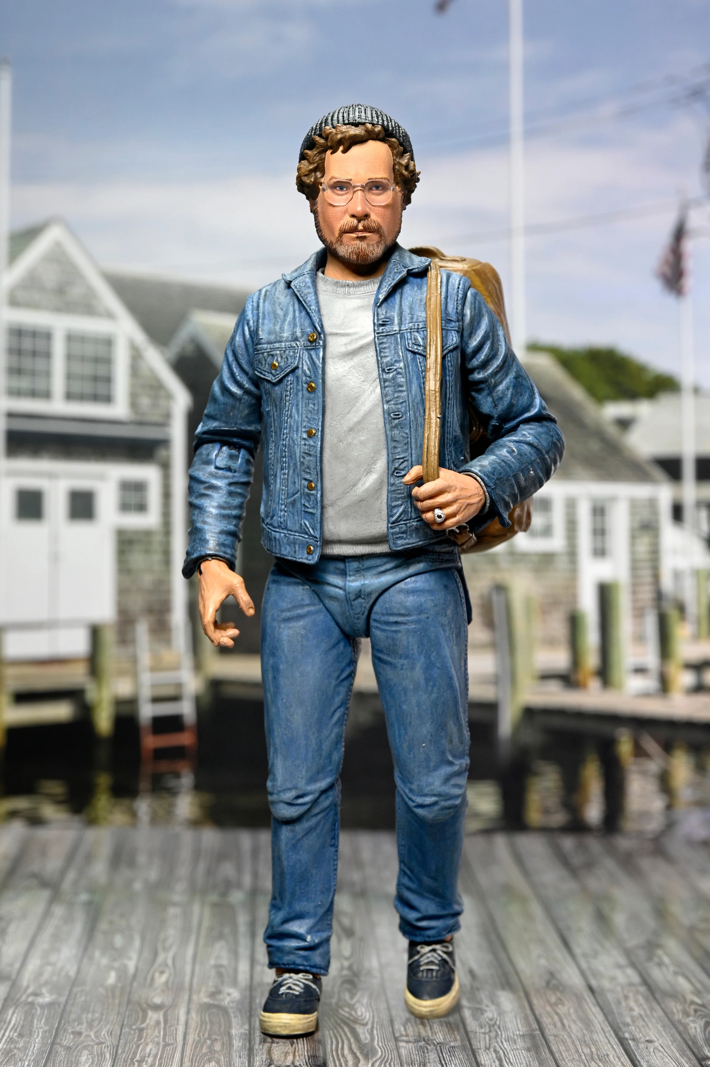 Jaws - 50th Anniversary Ultimate Matt Hooper (Amity Arrival) 7” Scale Action Figure - Image 8