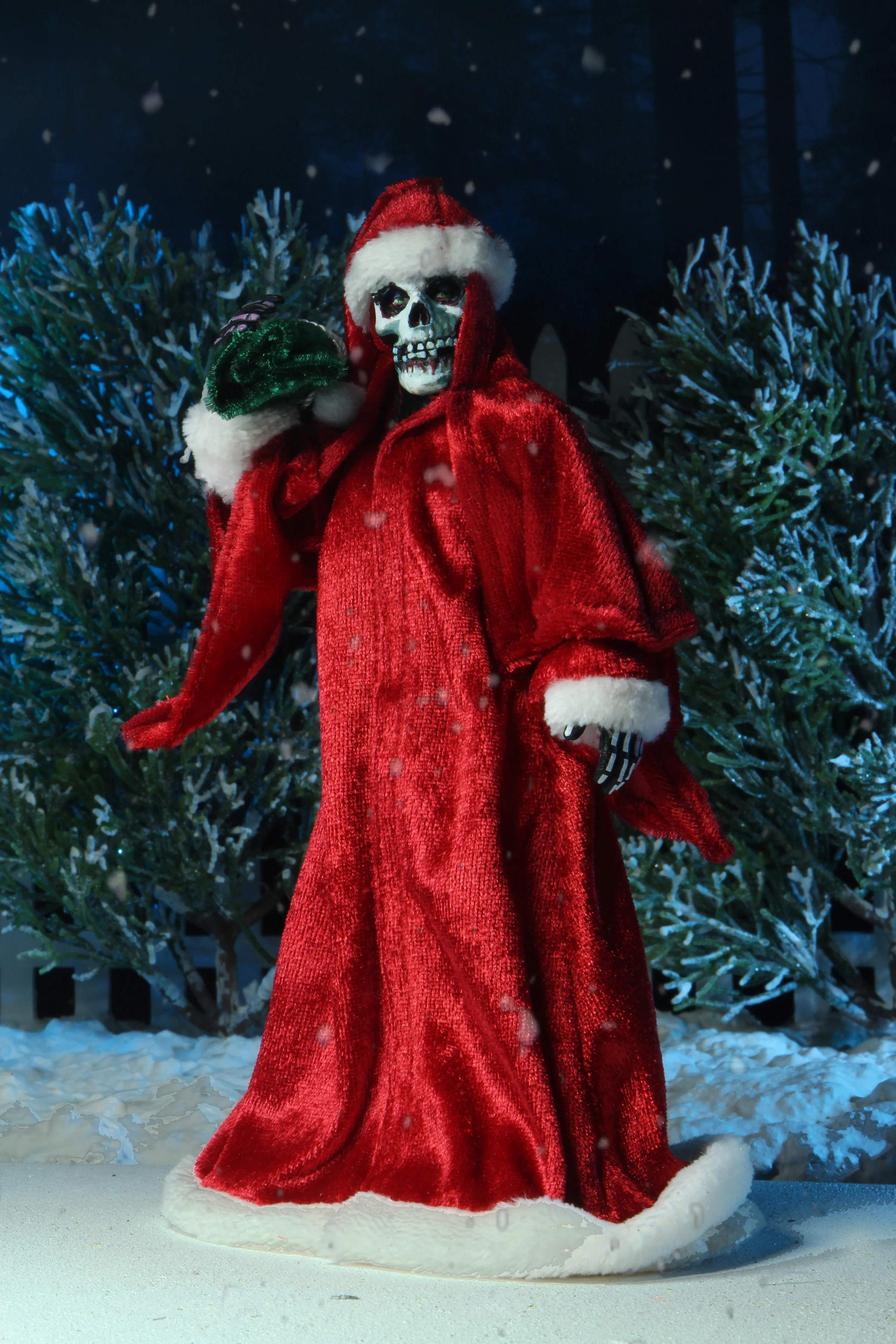 Misfits - Holiday Fiend 8" Clothed Action Figure - Image 3