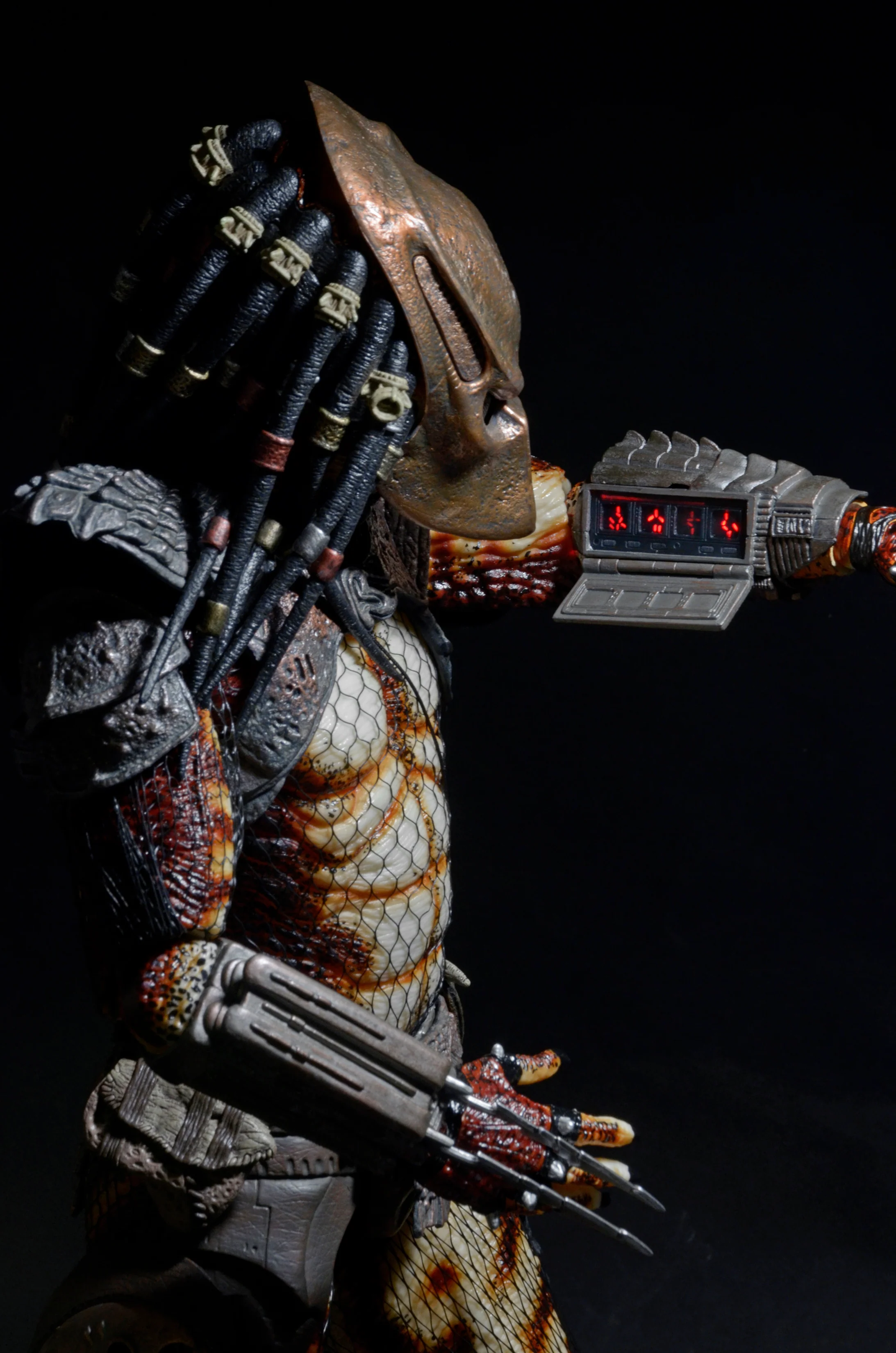Predator 2 - City Hunter Predator with LED Lights 1/4 Scale Action Figure - Image 8