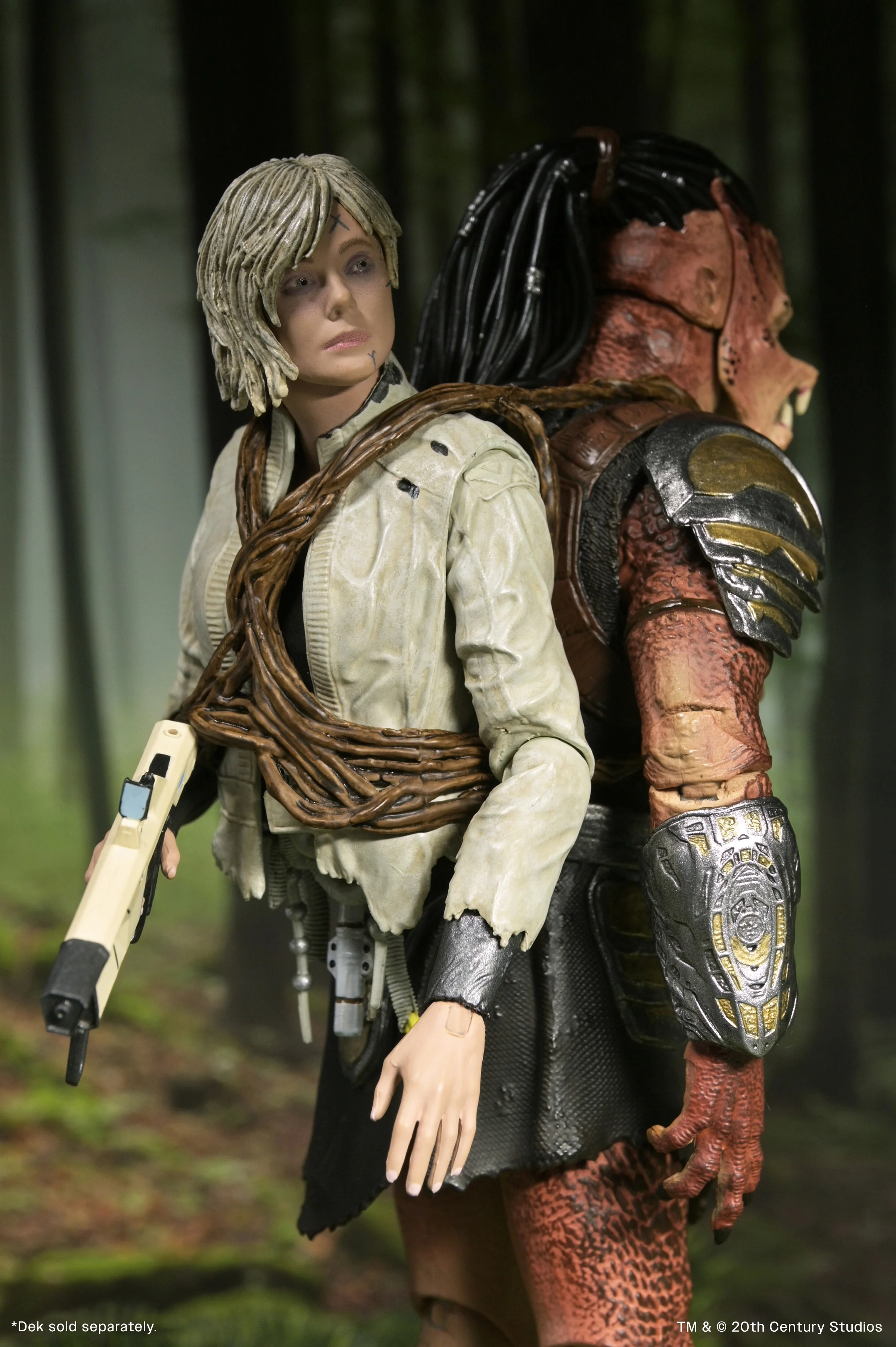 Predator: Badlands - Ultimate Thia & Bud 7" Scale Action Figures (PRE-ORDER) - Image 10
