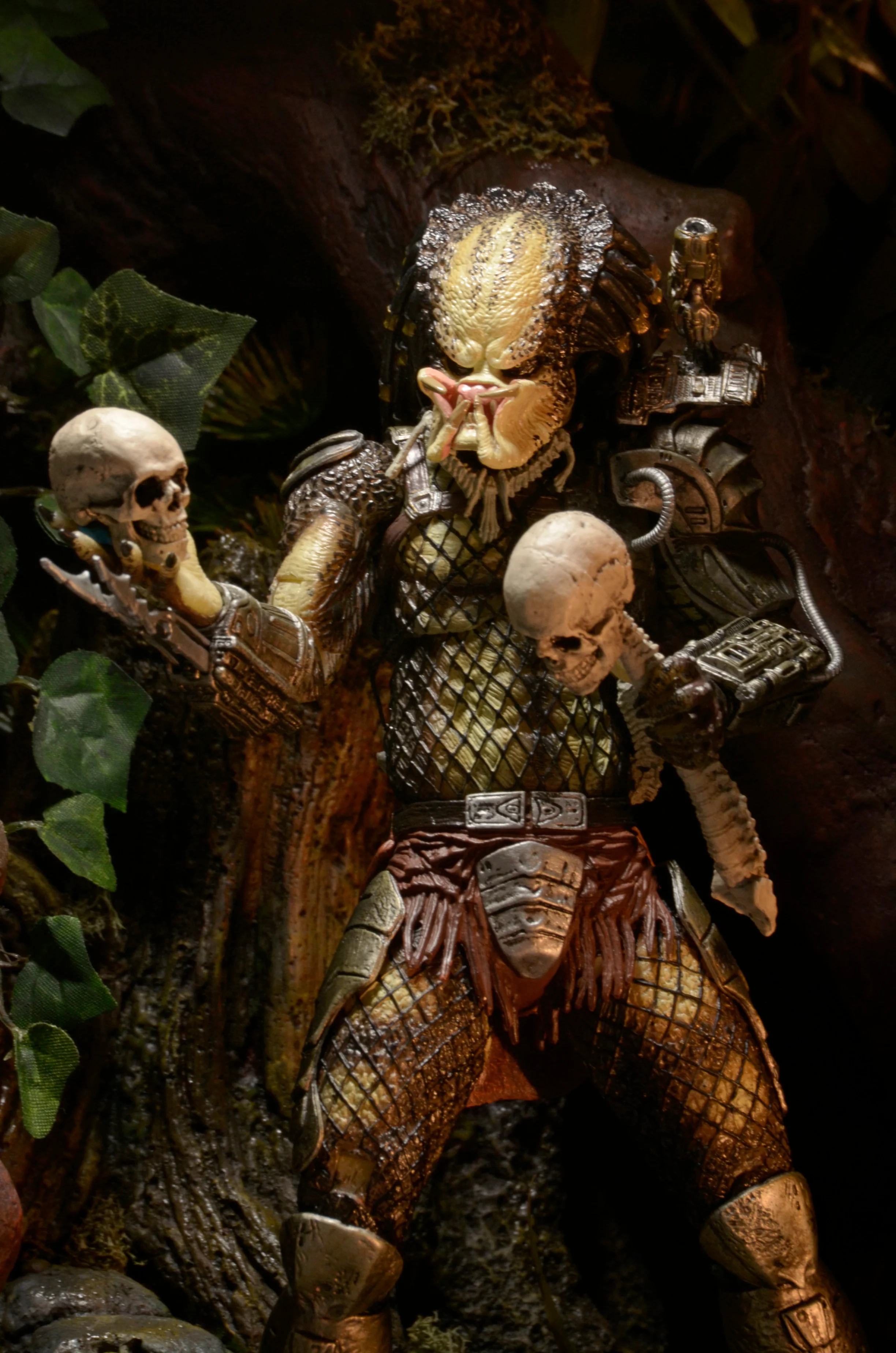Predator - Ultimate Jungle Hunter 7” Scale Action Figure (PRE-ORDER) - Image 4