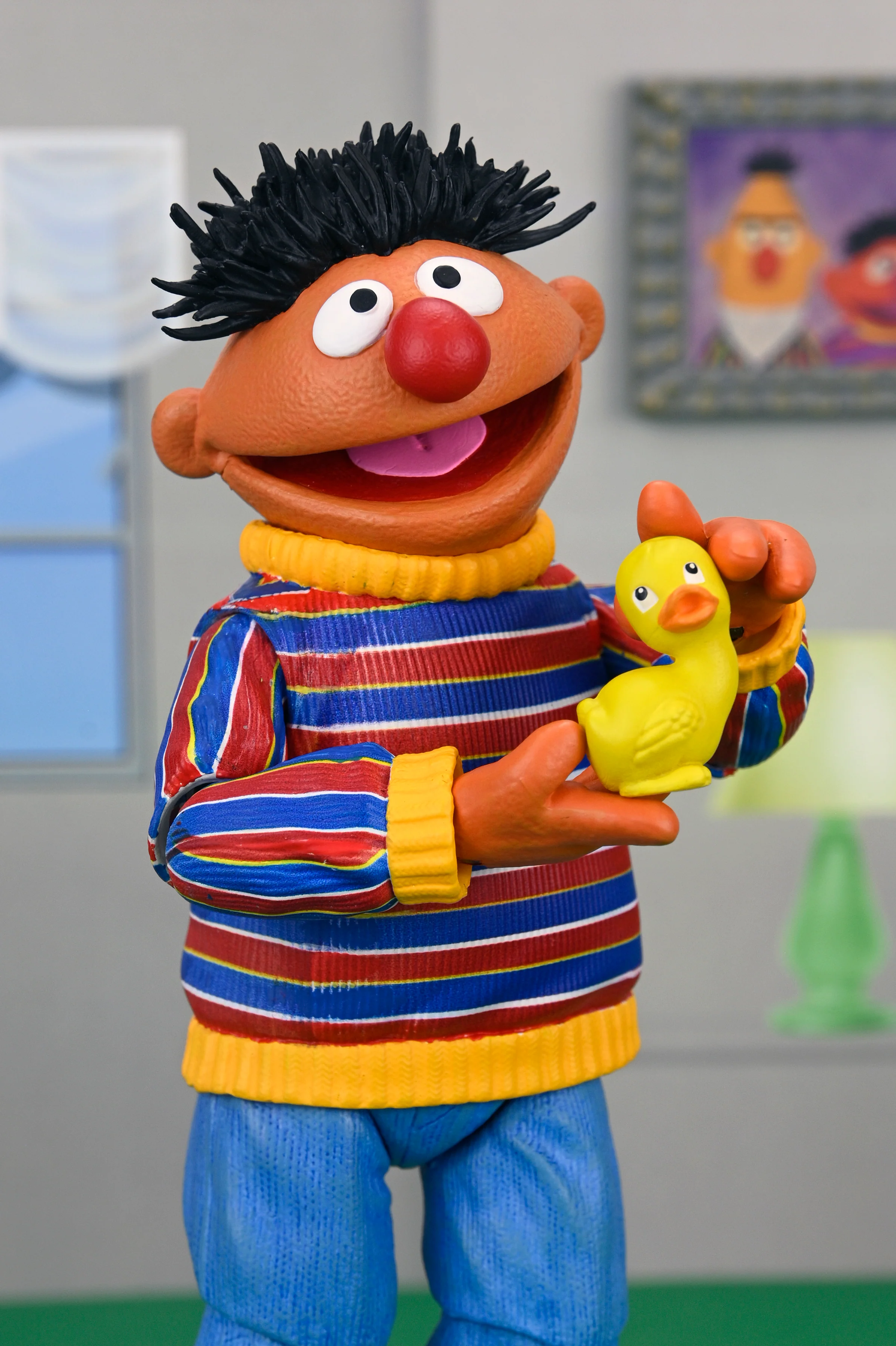 Sesame Street - Ultimate Ernie 7” Scale Action Figure - Image 3