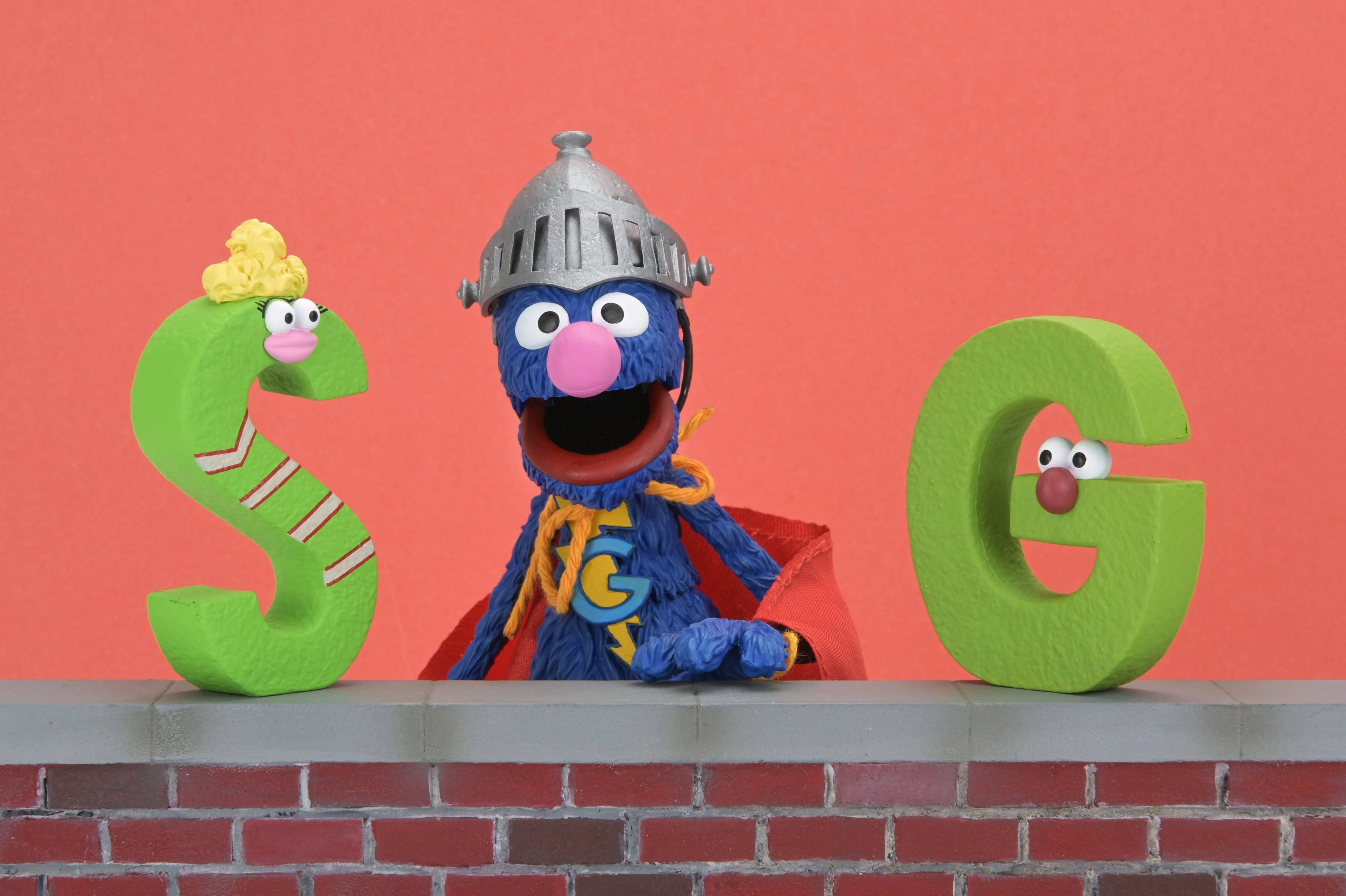 Sesame Street - Ultimate Super Grover 7" Scale Action Figure - Image 16