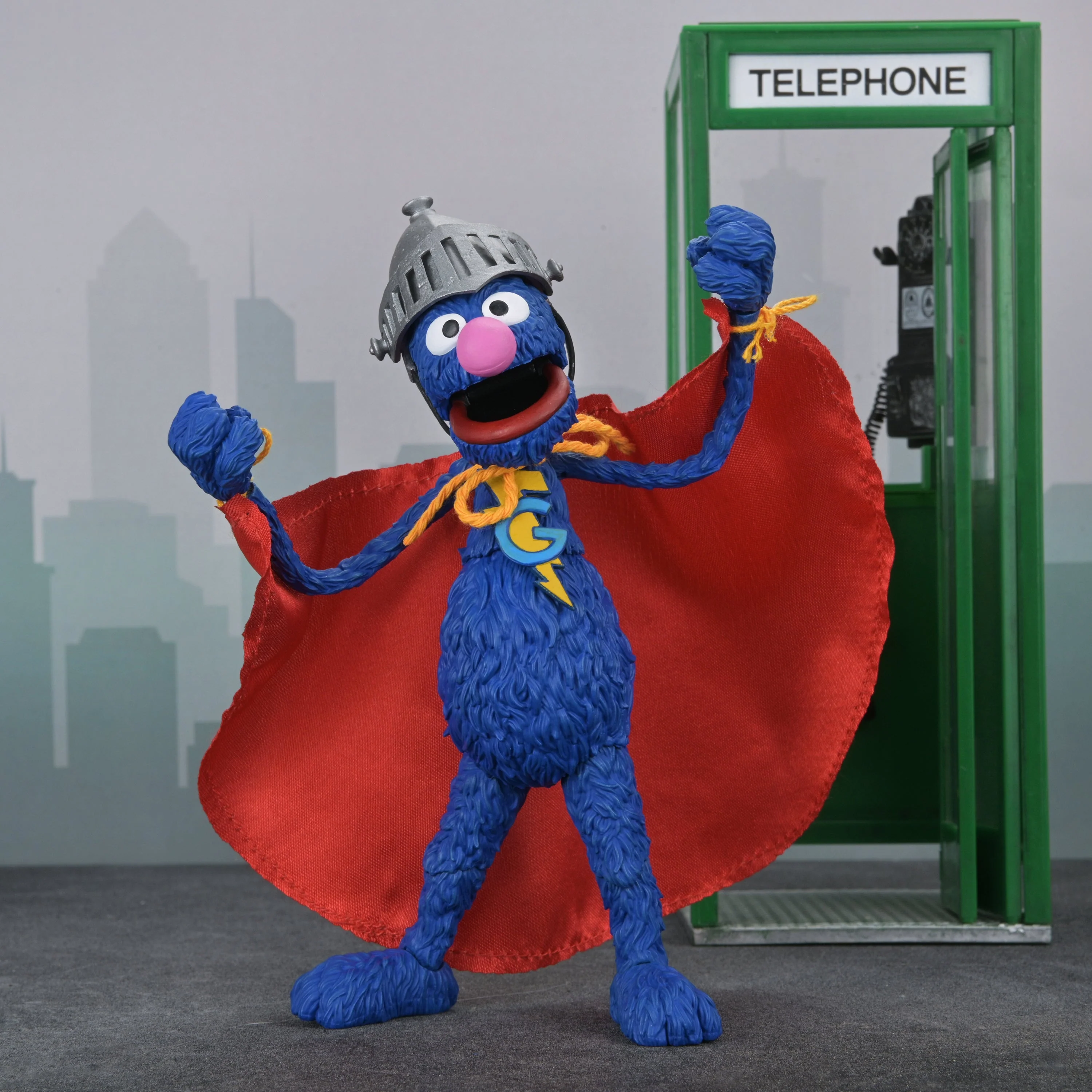 Sesame Street - Ultimate Super Grover 7" Scale Action Figure - Image 6