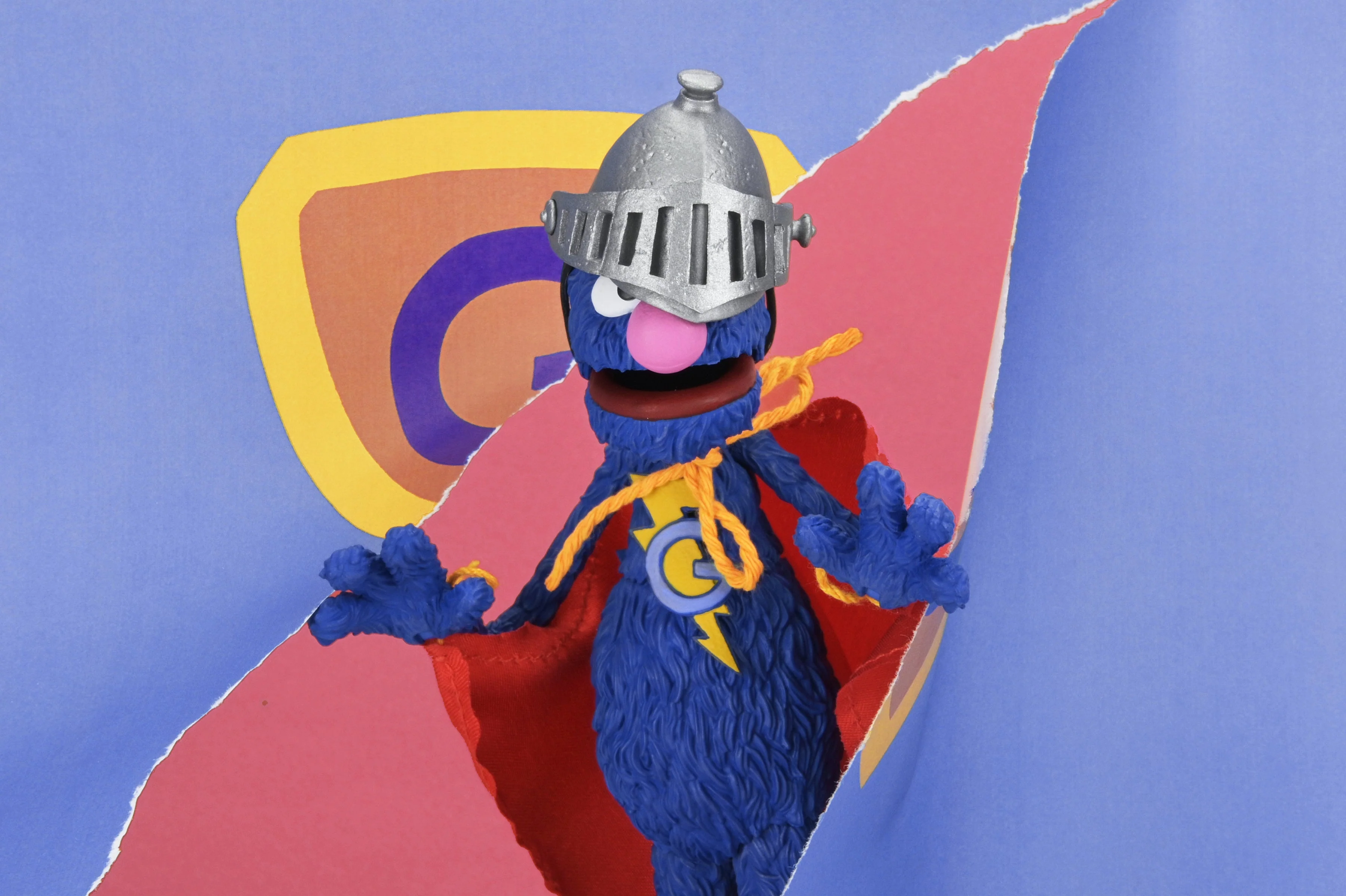 Sesame Street - Ultimate Super Grover 7" Scale Action Figure - Image 7