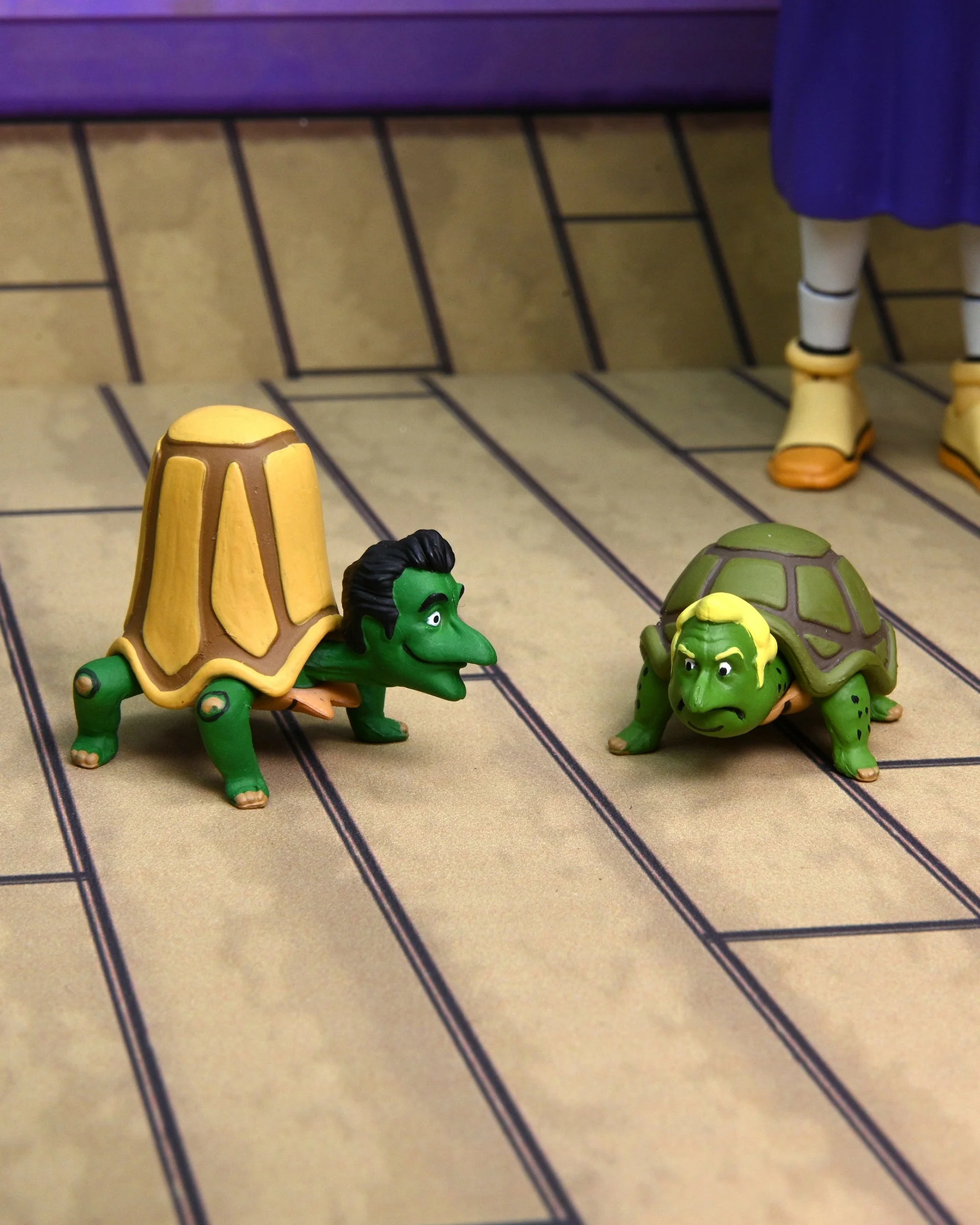 Teenage Mutant Ninja Turtles (1987 Cartoon) - Channel 6 Newsroom 7” Scale Action Figure 4-Pack - Image 16