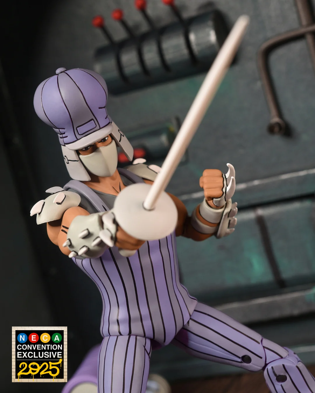 Teenage Mutant Ninja Turtles (1987 Cartoon) - Ultimate Train Track Takedown Shredder 7” Scale Action Figure (2025 CON EXCLUSIVE) - Image 4