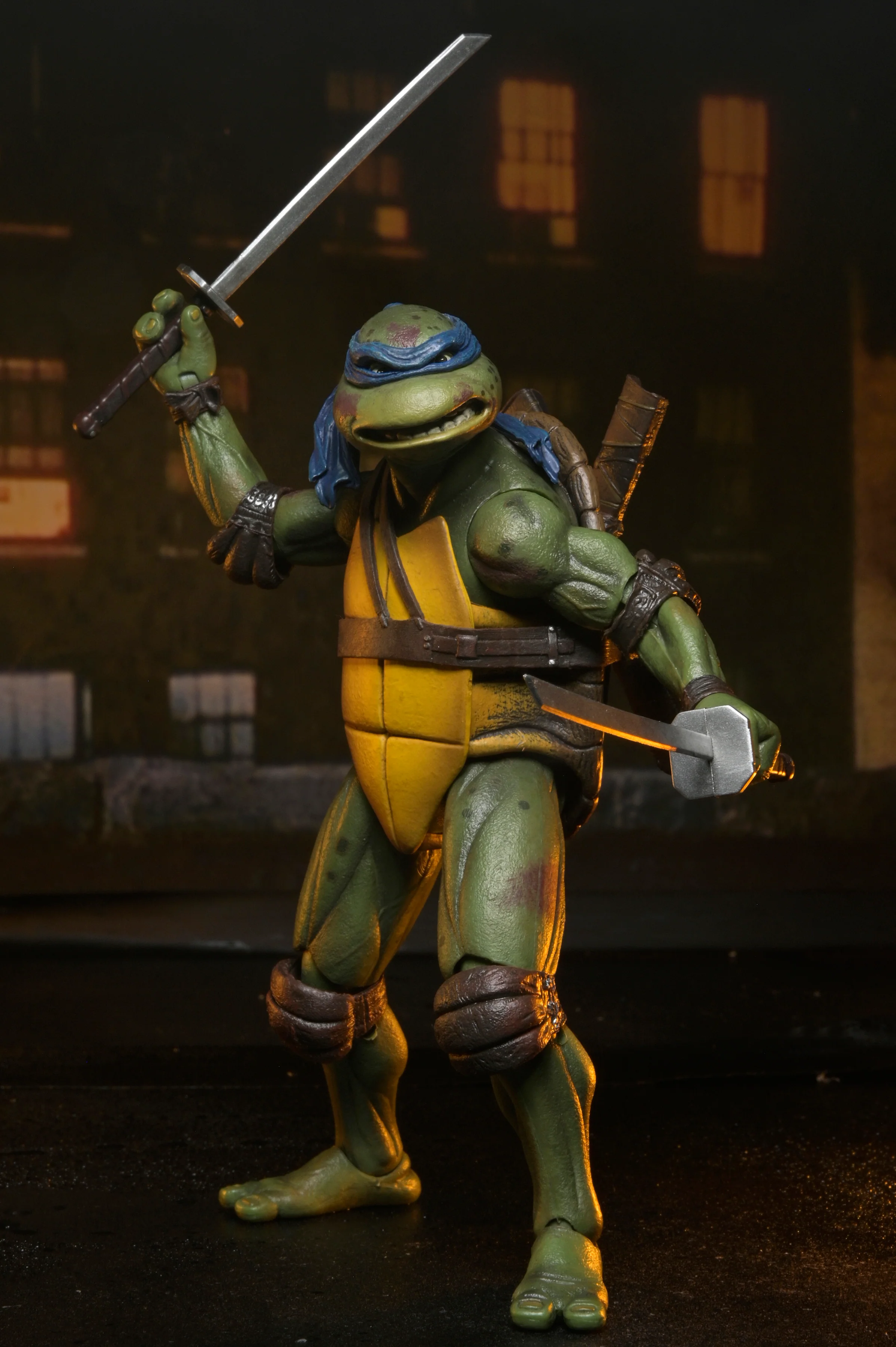 Teenage Mutant Ninja Turtles (1990 Movie) - Rooftop Battle Leonardo vs. Shredder 7" Scale Action Figure (2-Pack) - Image 12