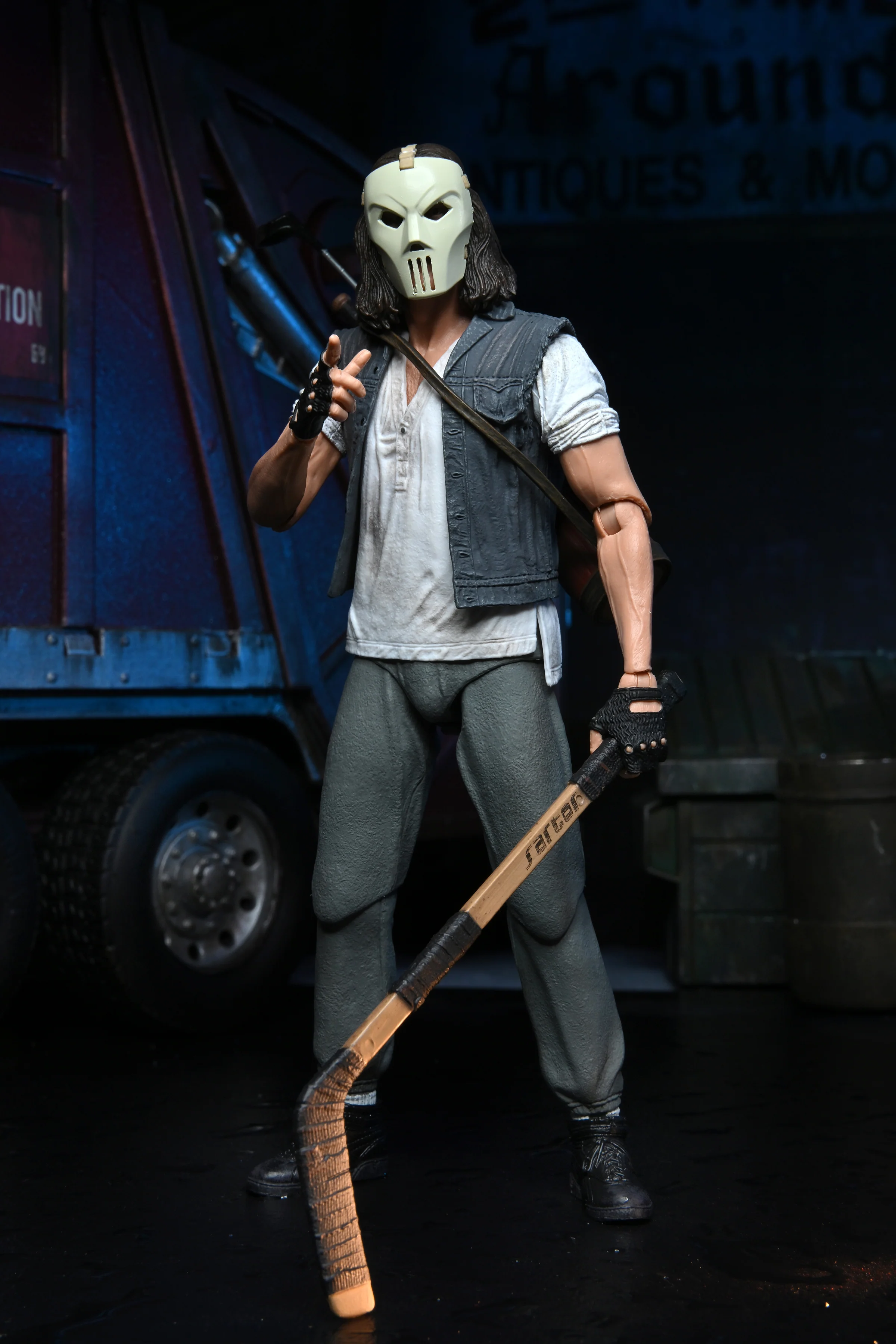 Teenage Mutant Ninja Turtles (1990 Movie) - Ultimate Casey Jones 7" Scale Action Figure - Image 8