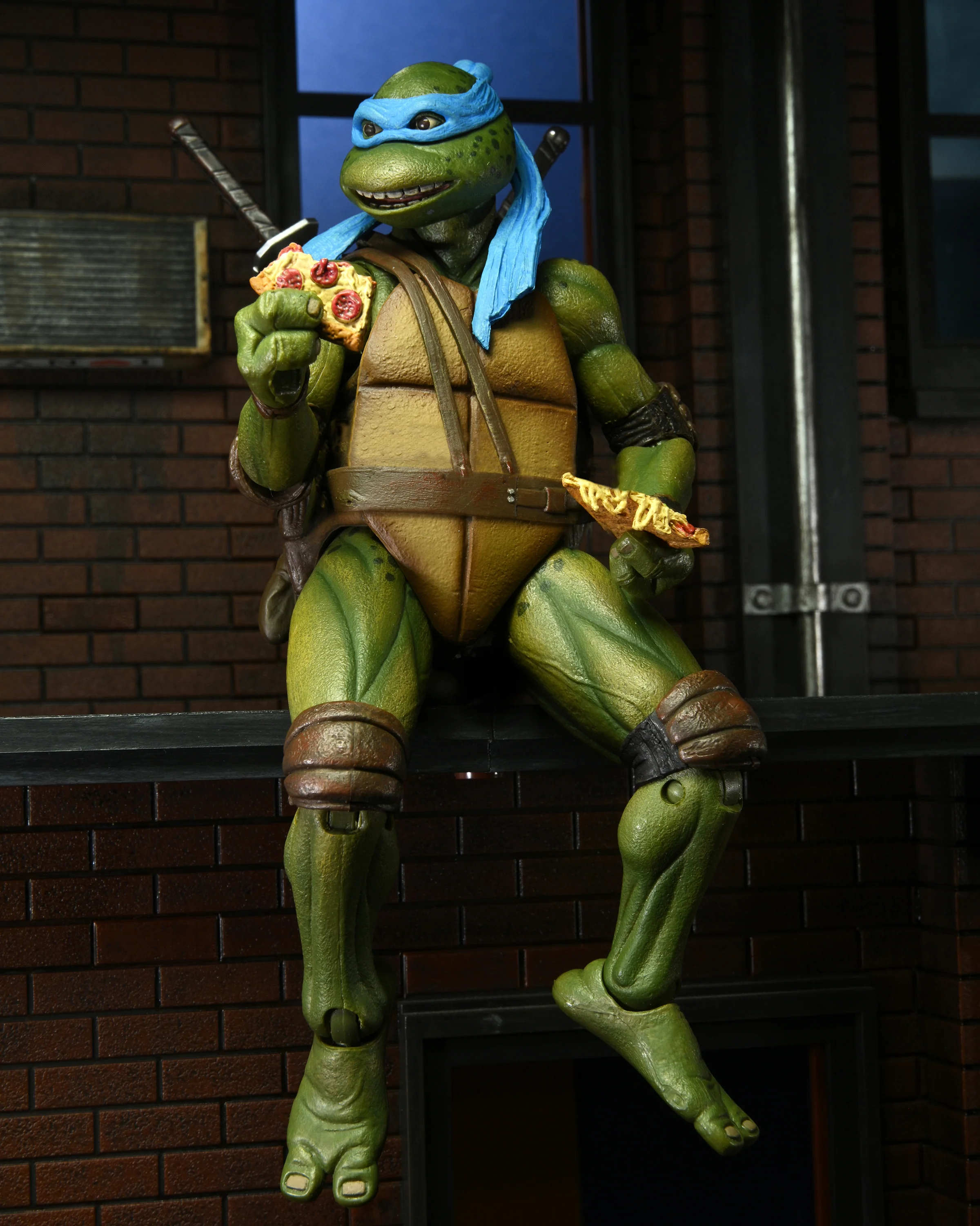Teenage Mutant Ninja Turtles 2: Secrect of the Ooze - Leonardo & Raphael 7" Scale Action Figure (2 Pack) - Image 14