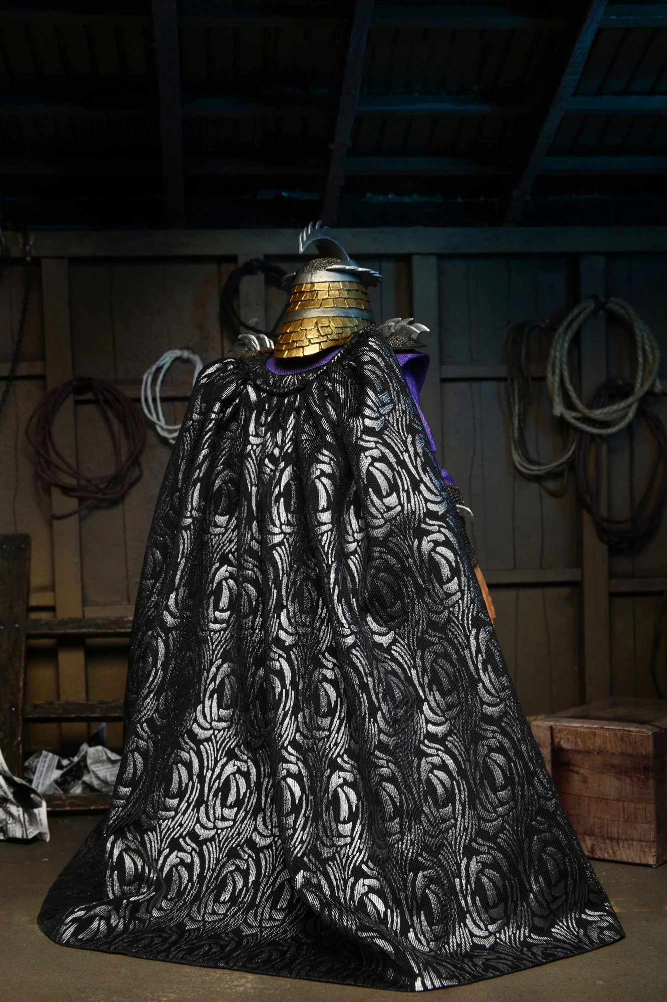 Teenage Mutant Ninja Turtles II: The Secret of the Ooze - Ultimate Shredder 7” Scale Action Figure - Image 4