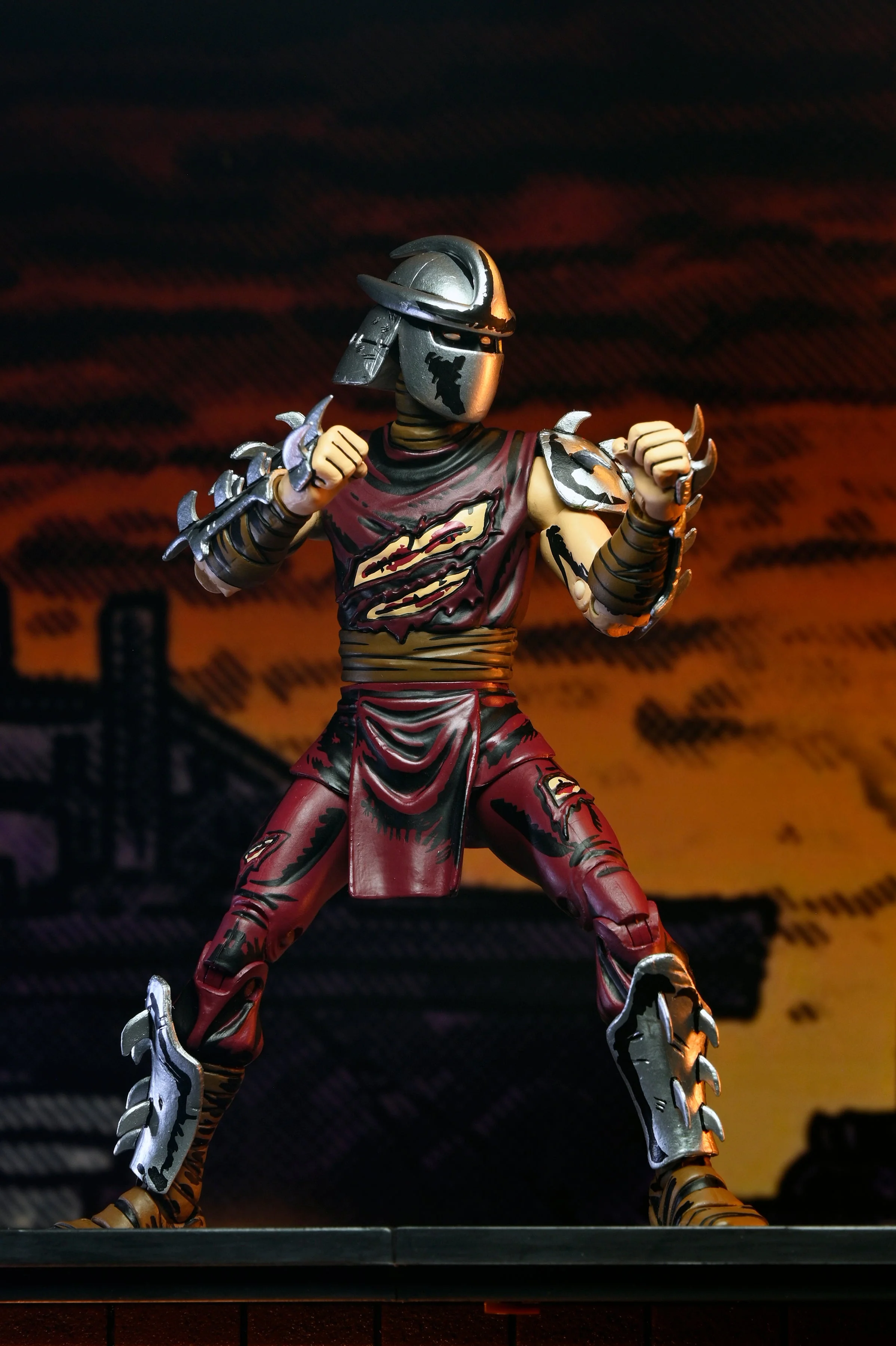 Teenage Mutant Ninja Turtles (Mirage Comics) - Battle-Damaged Shredder 7" Scale Action Figure (Classic Colors) - Image 2