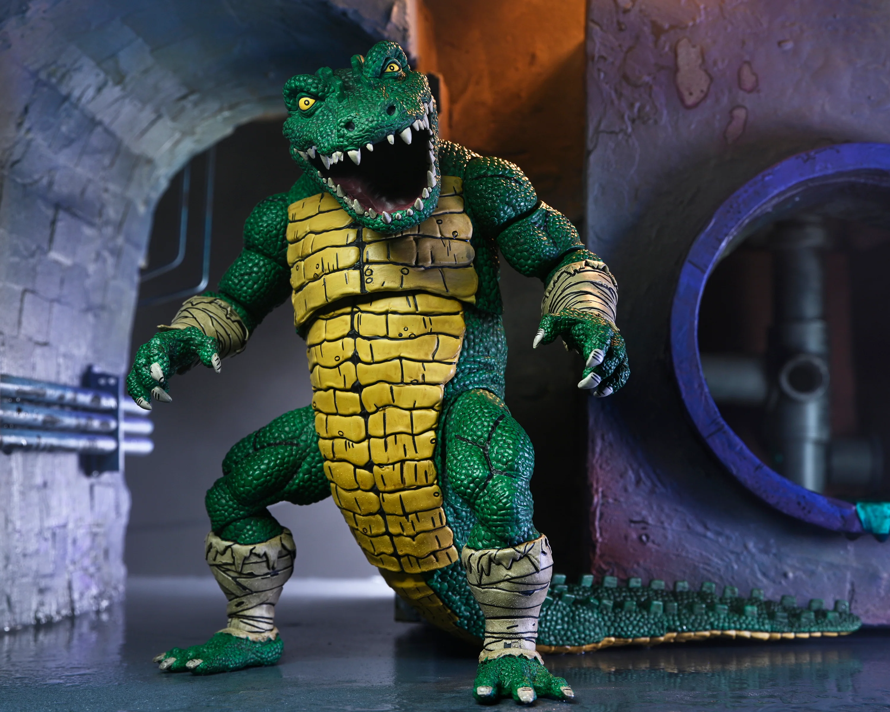Teenage Mutant Ninja Turtles (Mirage Comics) - Leatherhead Deluxe 7" Scale Action Figure - Image 4