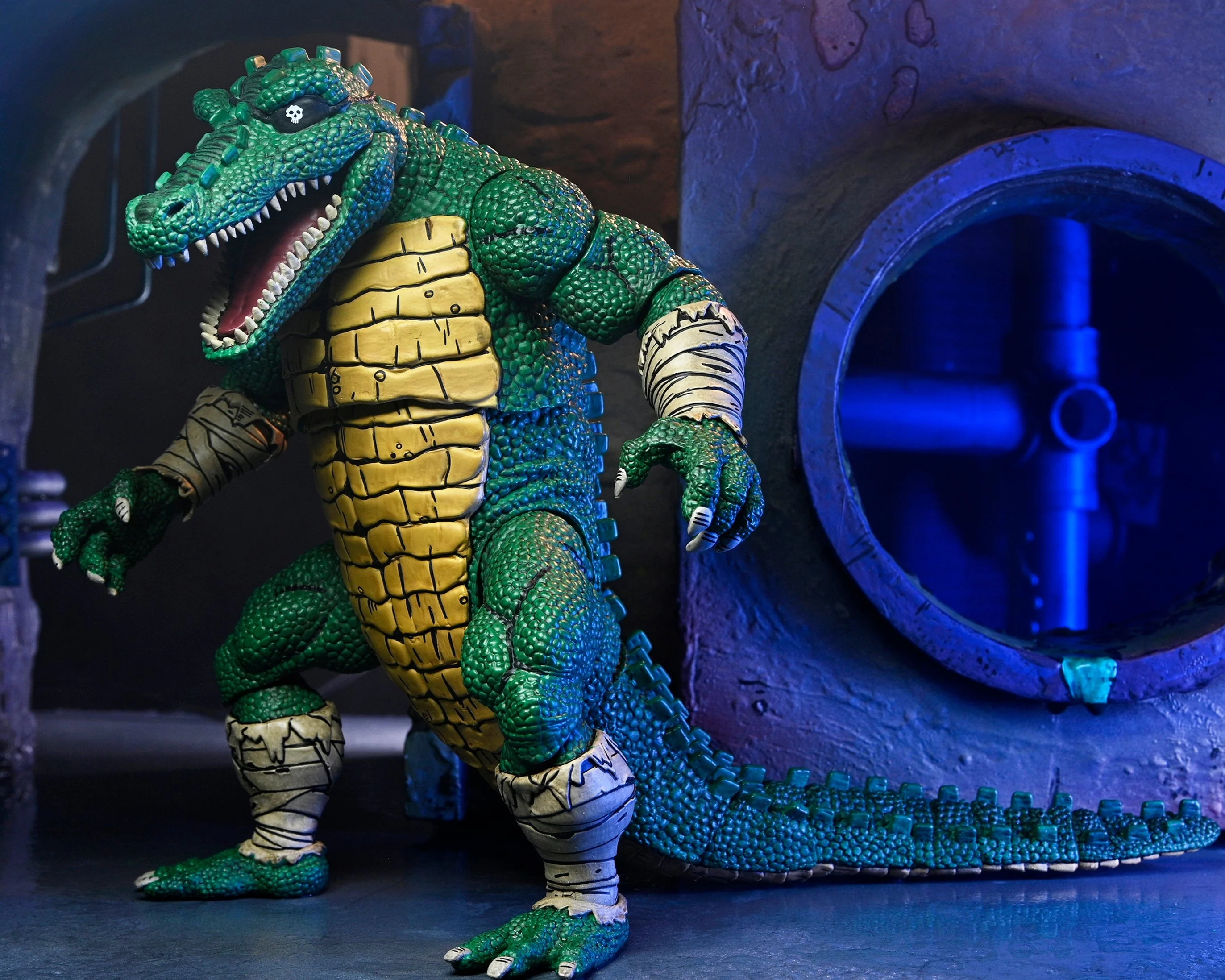 Teenage Mutant Ninja Turtles (Mirage Comics) - Leatherhead Deluxe 7" Scale Action Figure - Image 6