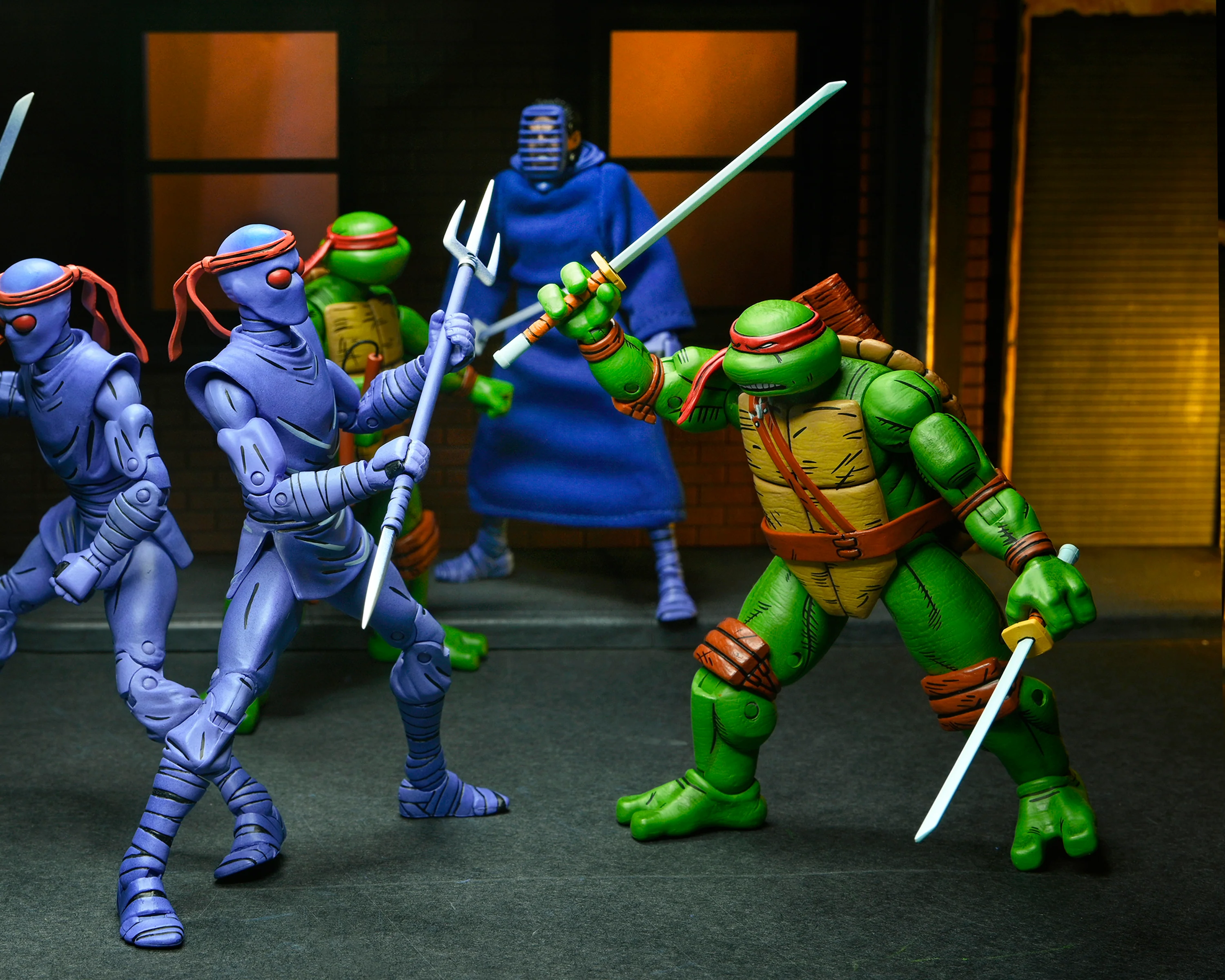 Teenage Mutant Ninja Turtles (Mirage Comics) - Leonardo 7” Scale Action Figure - Image 3
