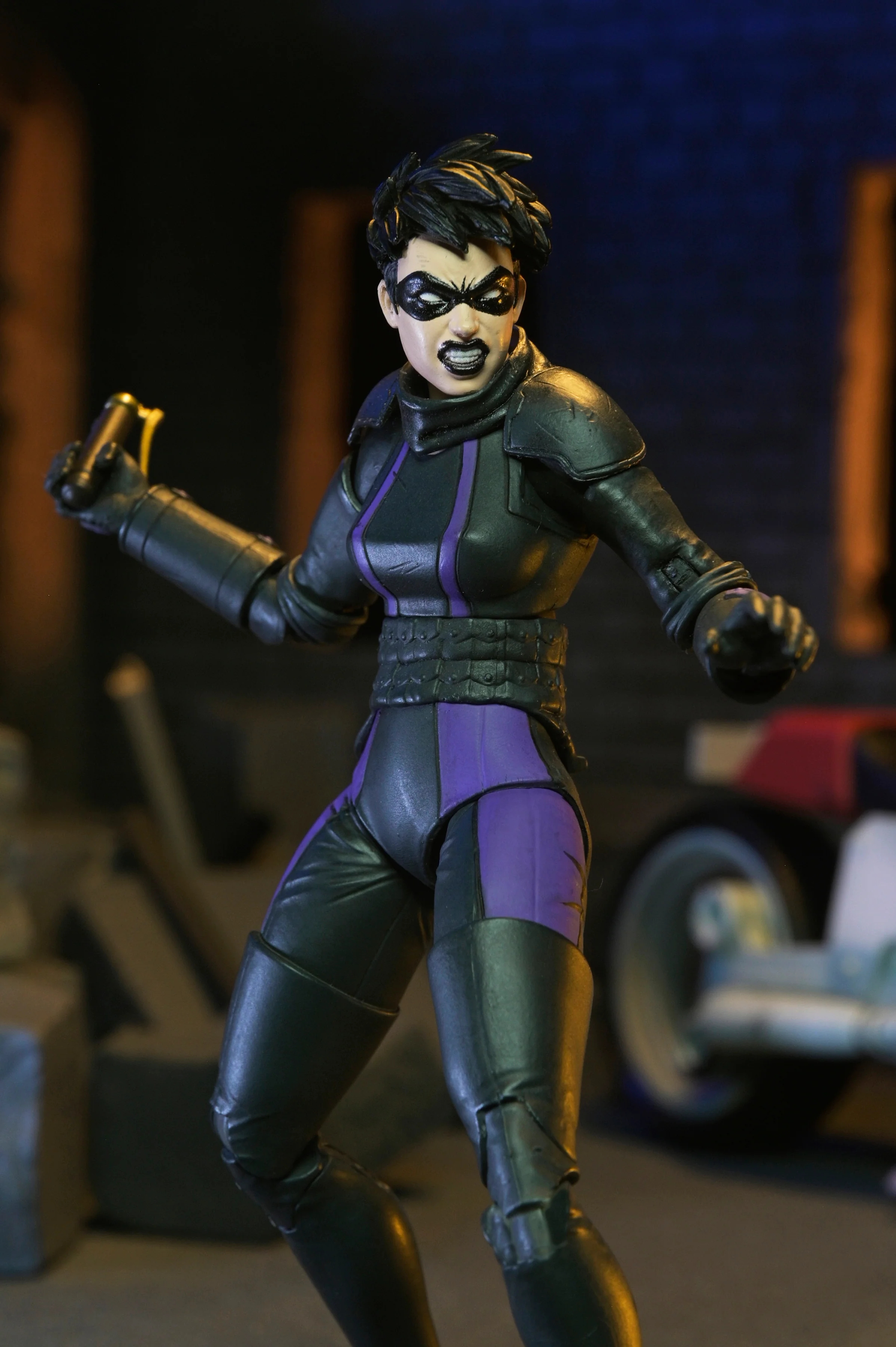 Teenage Mutant Ninja Turtles (The Last Ronin) - Casey Marie with Motorcycle 7" Scale Action Figure - Image 3