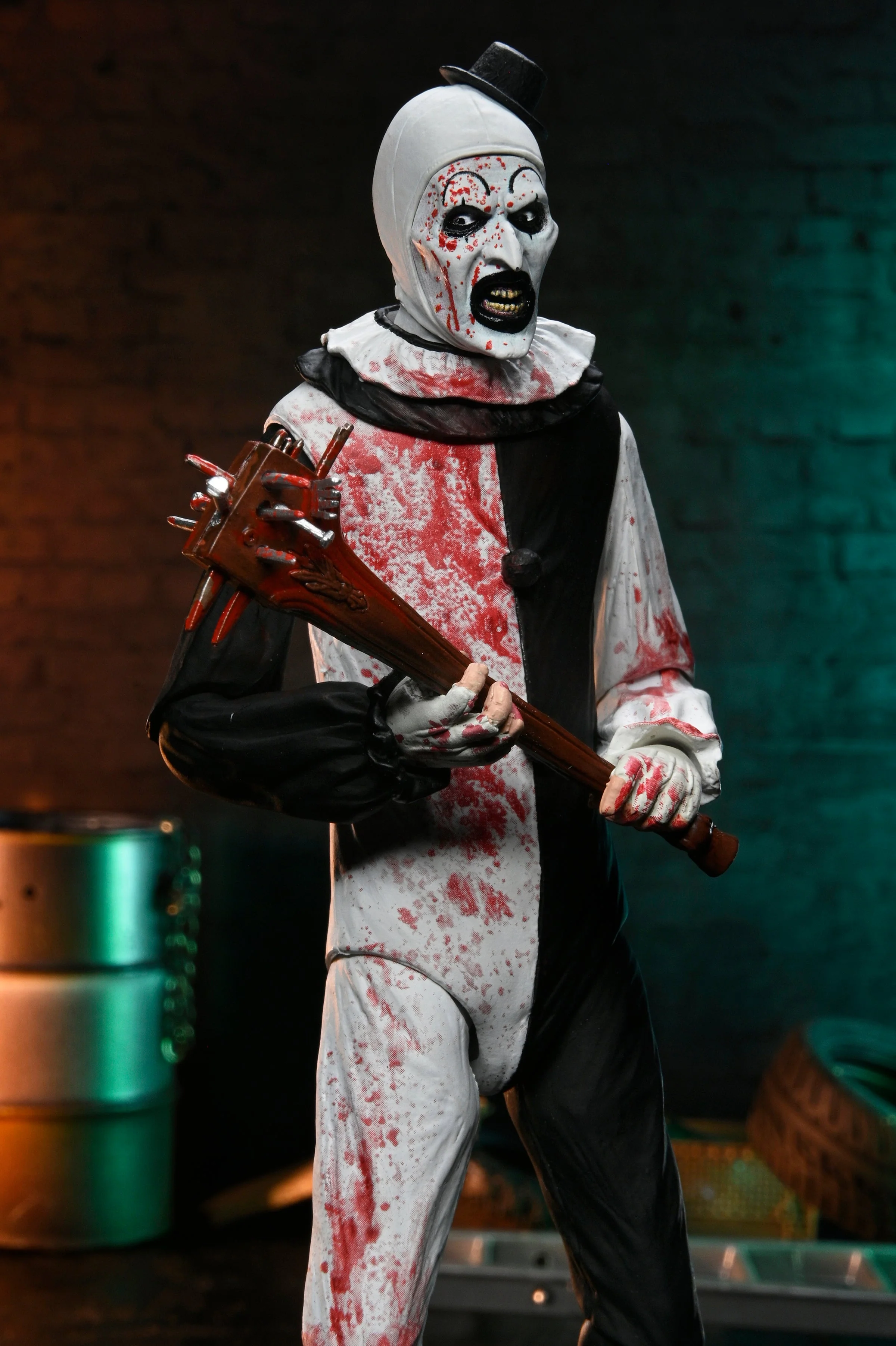 Terrifier 2 - Ultimate Art the Clown 7" Scale Action Figure (Blood Splattered) (PRE-ORDER) - Image 5