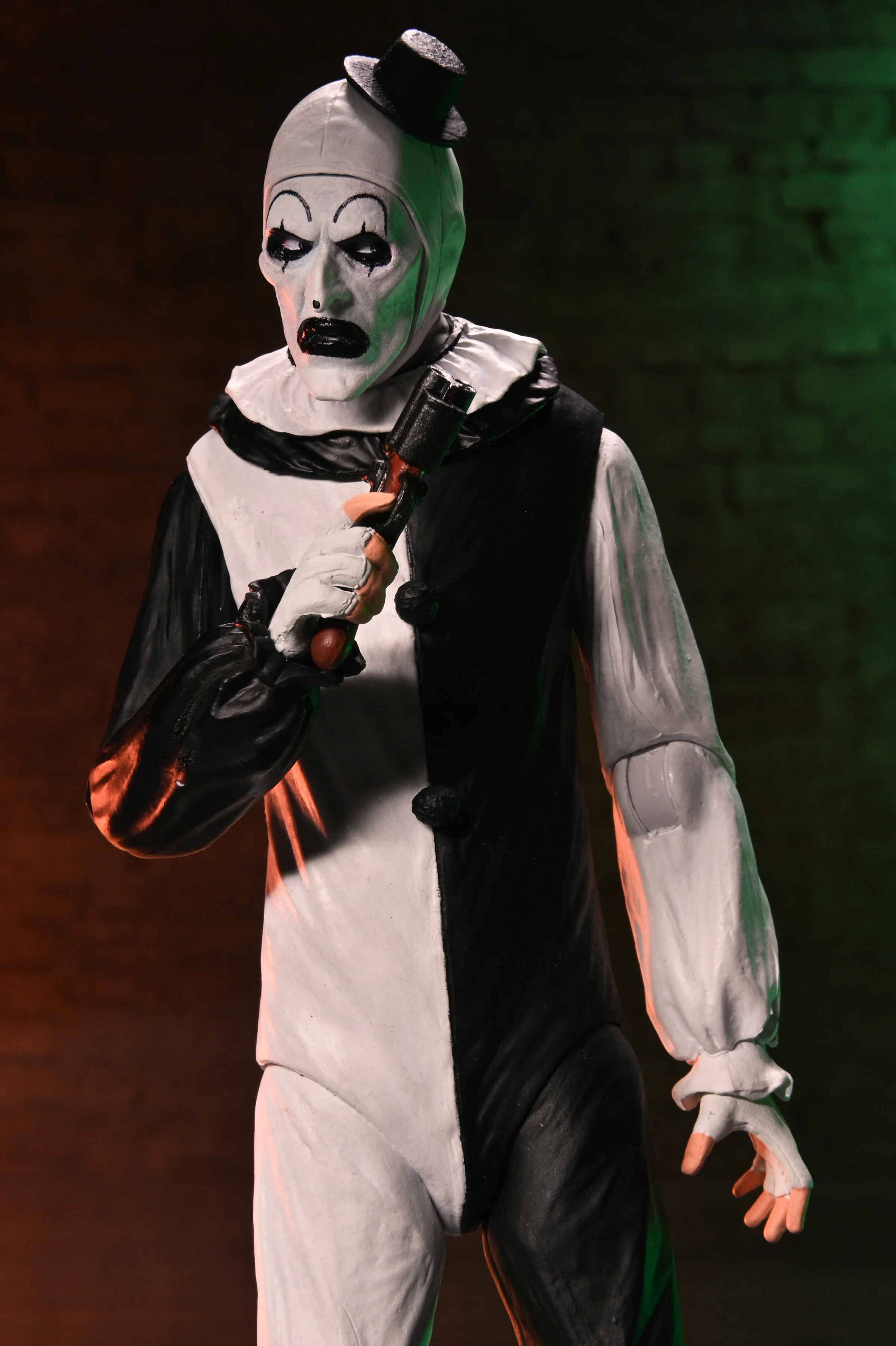 Terrifier 2 - Ultimate Art the Clown and The Little Pale Girl 7" Scale Action Figure 2-Pack (PRE-ORDER) - Image 17