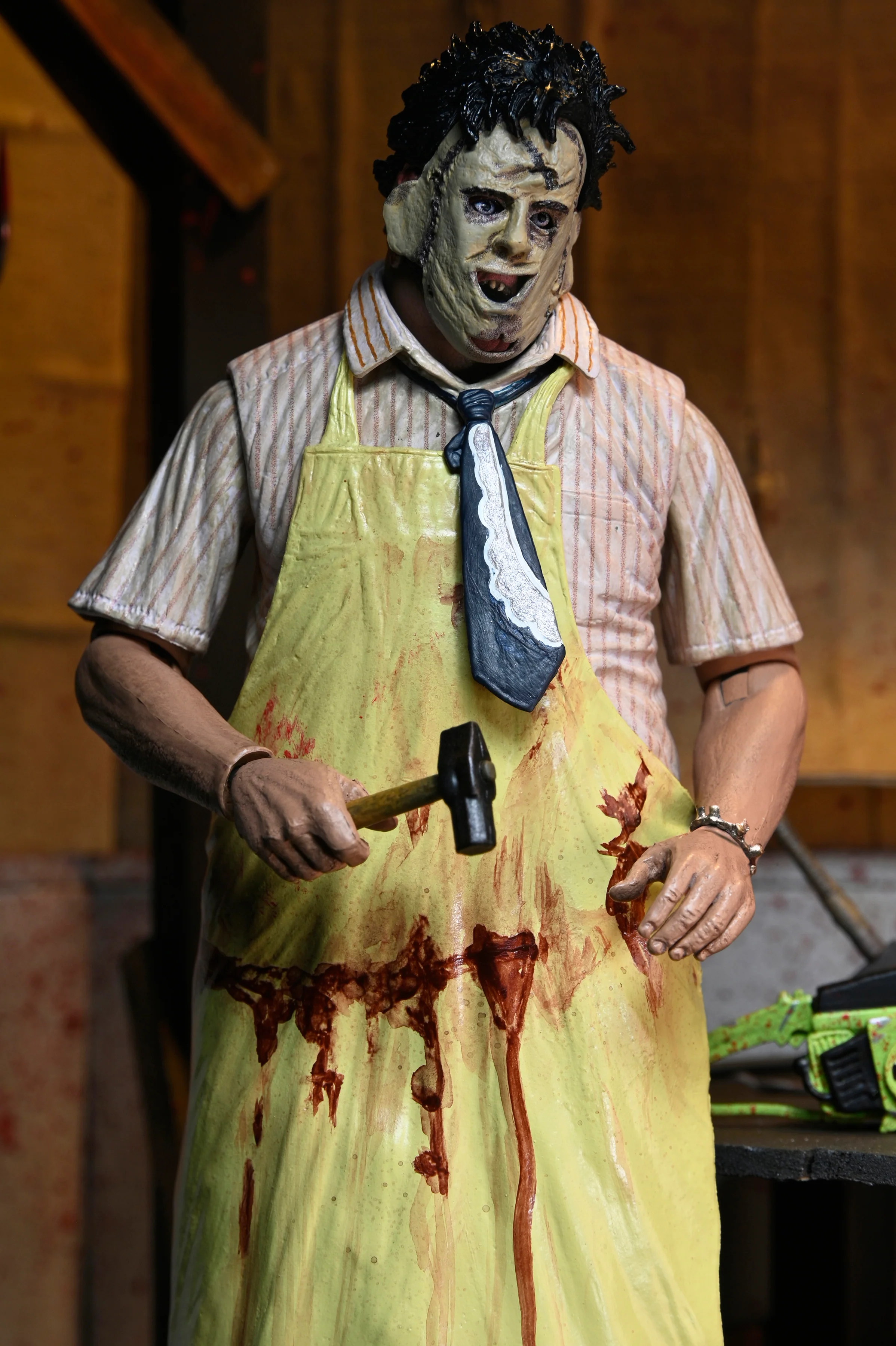 Texas Chainsaw Massacre - 50th Anniversary Ultimate Leatherface 7" Scale Action Figure - Image 5