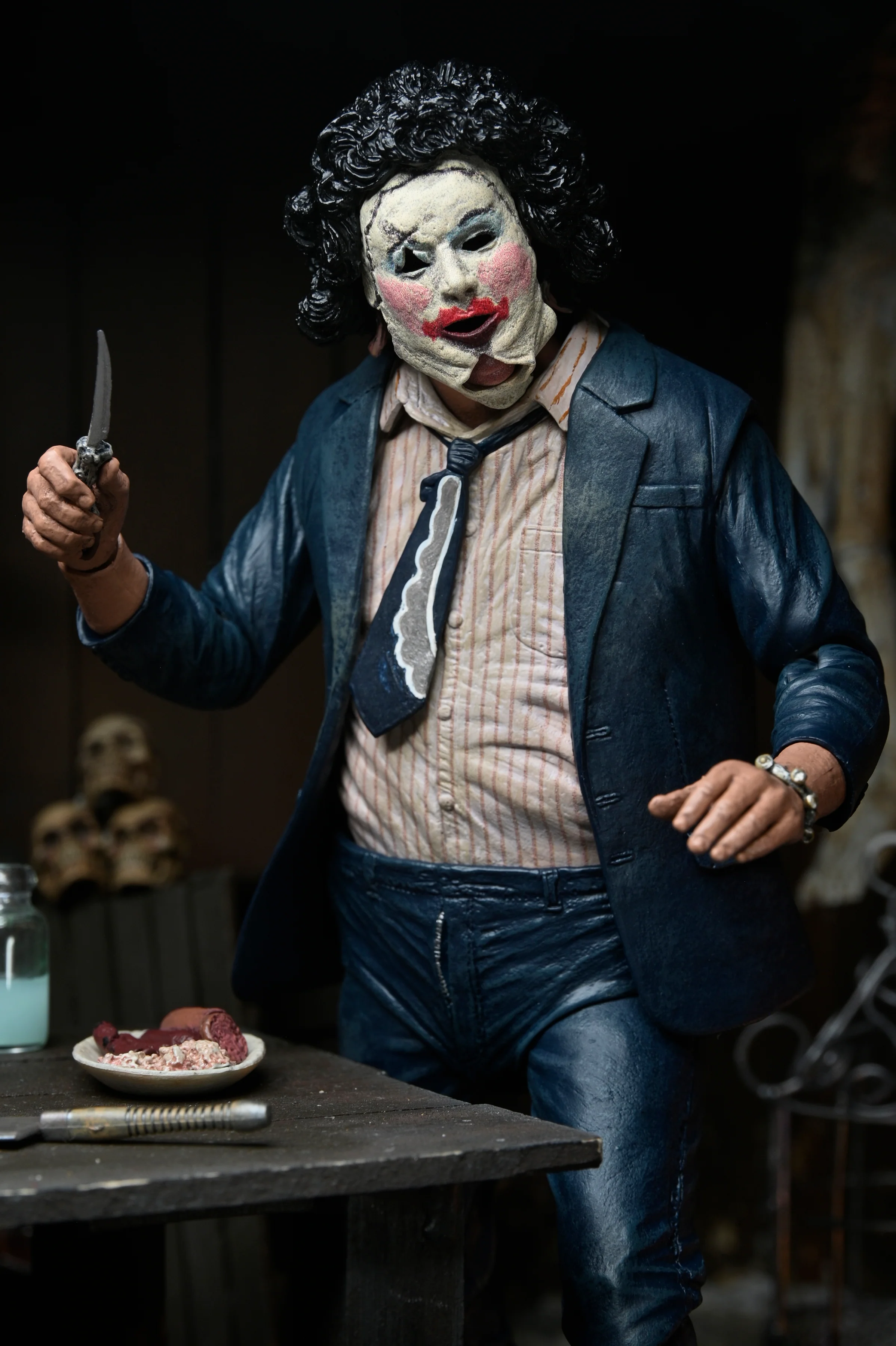 Texas Chainsaw Massacre - 50th Anniversary Ultimate Leatherface with Pretty Woman Mask 7" Scale Action Figure - Image 5