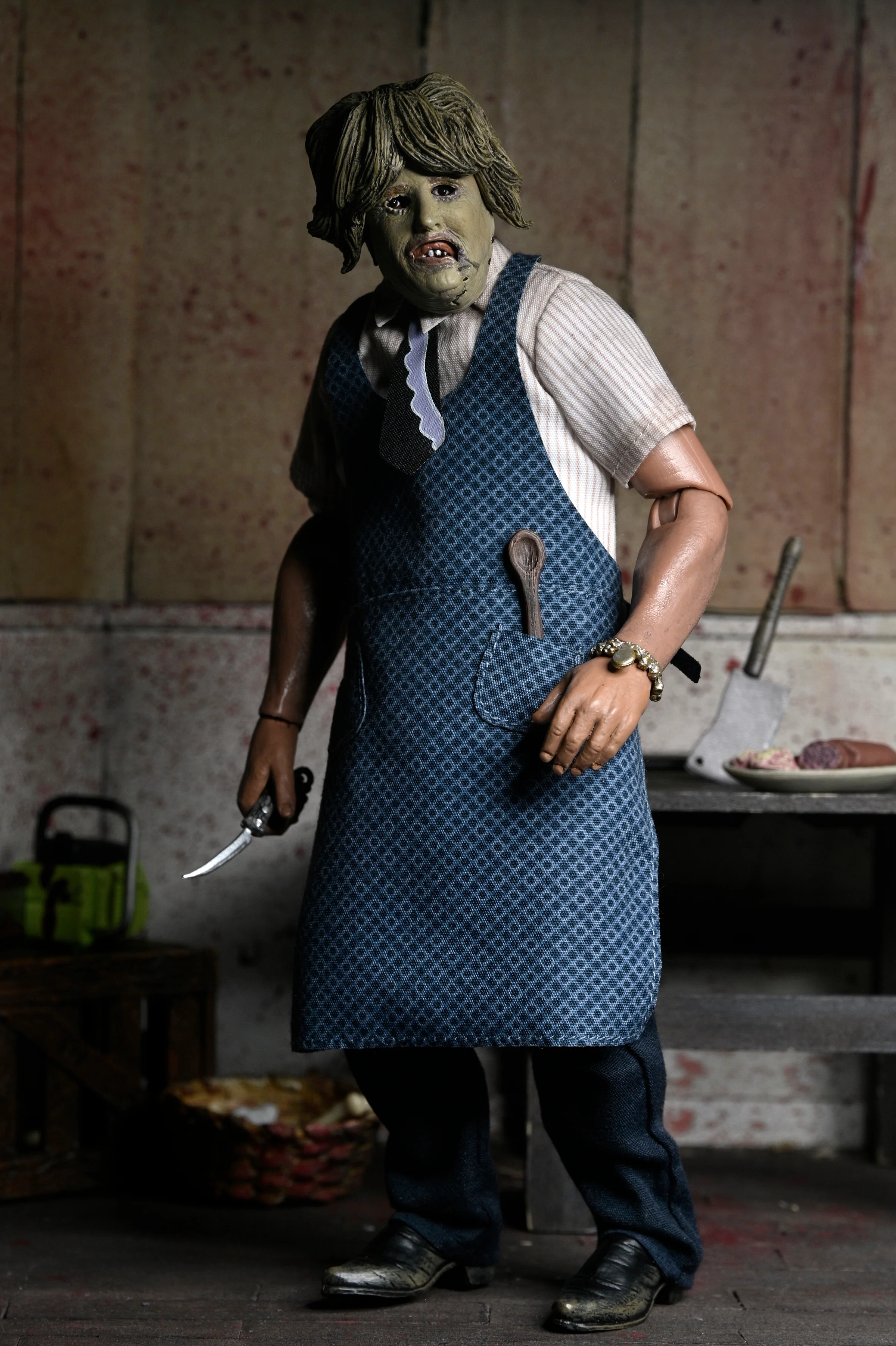 Texas Chainsaw Massacre - Leatherface with Old Lady Mask 8" Clothed Action Figure in Window Box Packaging (PRE-ORDER) - Image 4