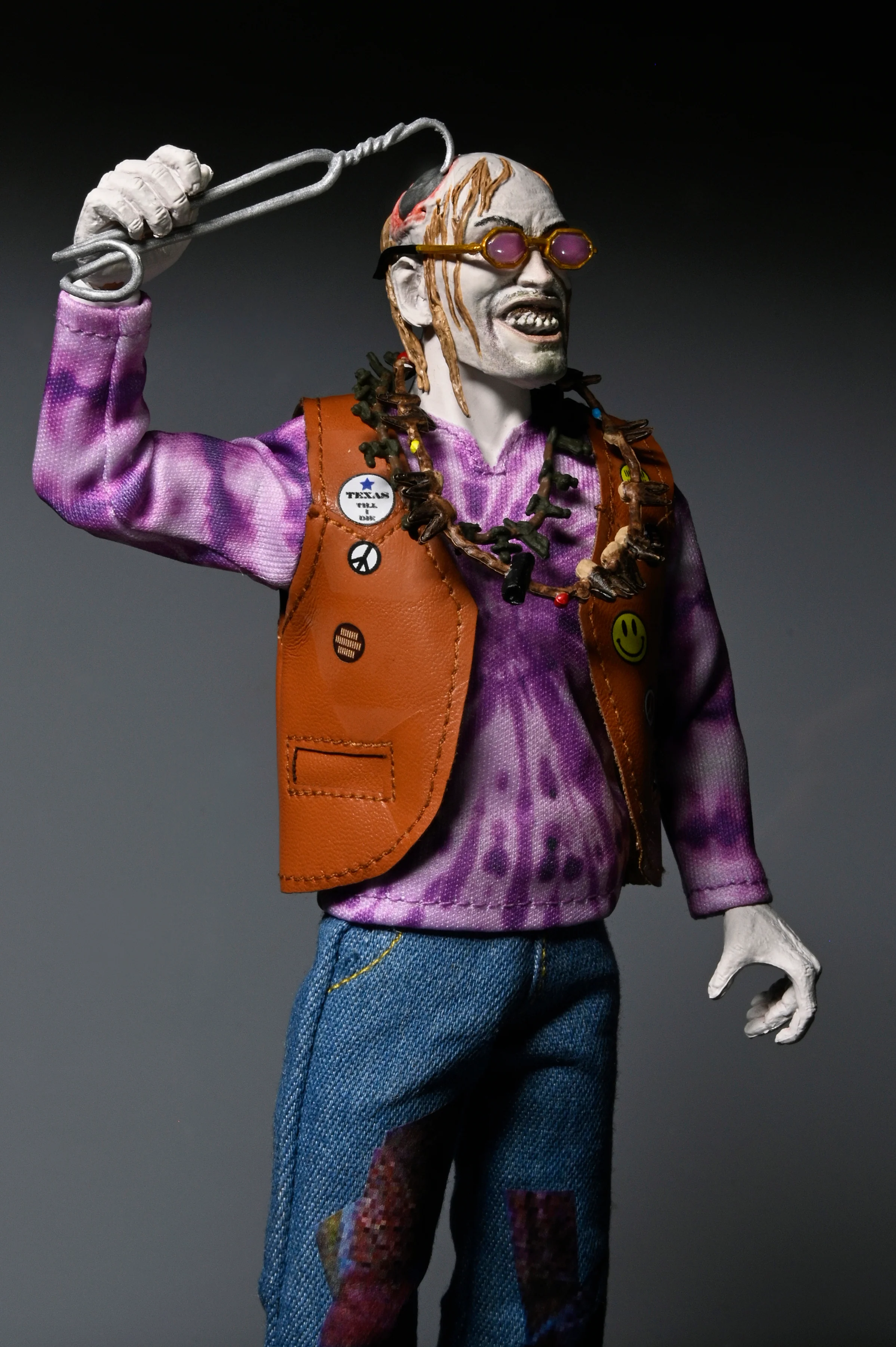 The Texas Chainsaw Massacre 2 - Chop Top 8” Clothed Figure - Image 5