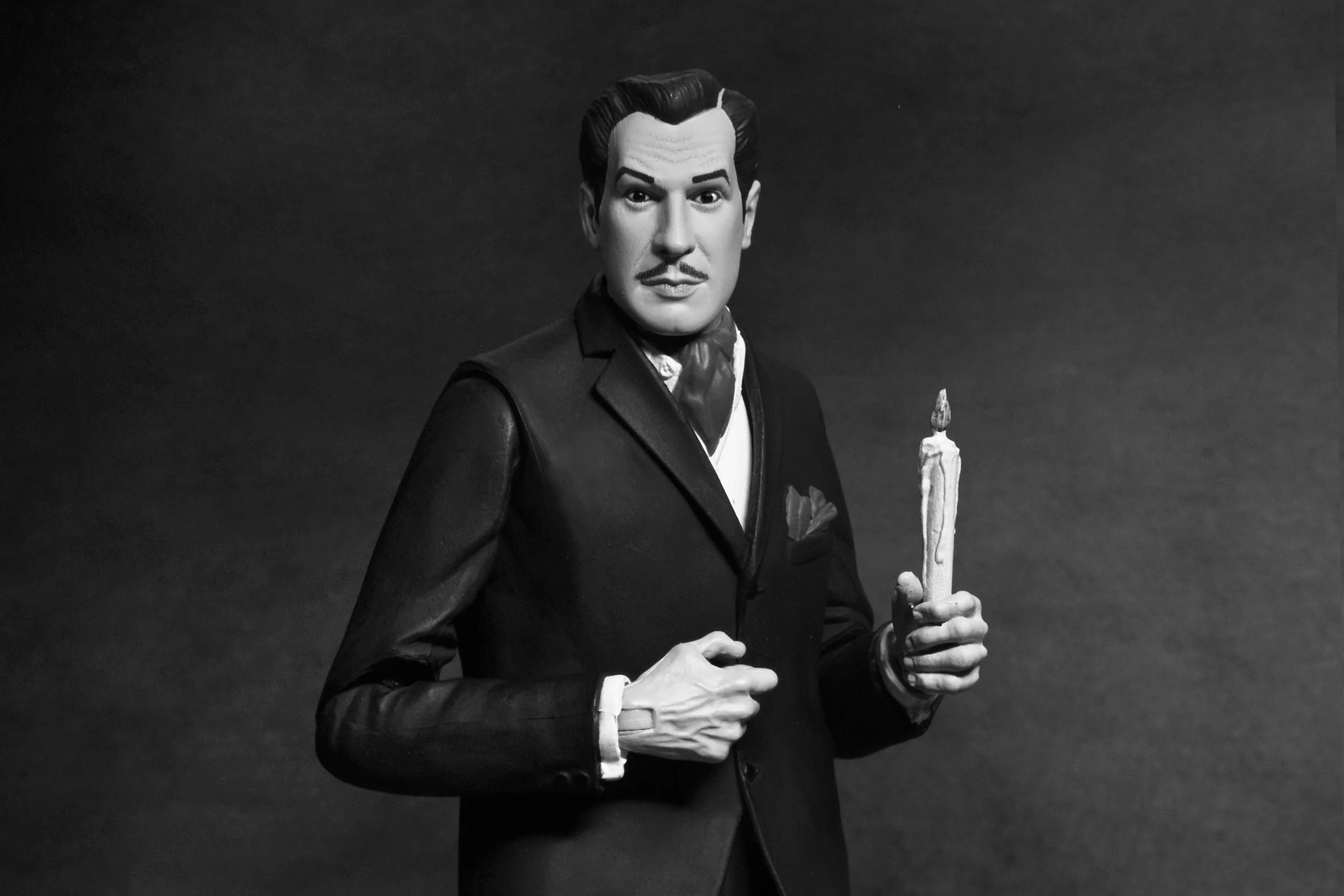 Ultimate Vincent Price 7" Scale Action Figure (Black & White) - Image 18