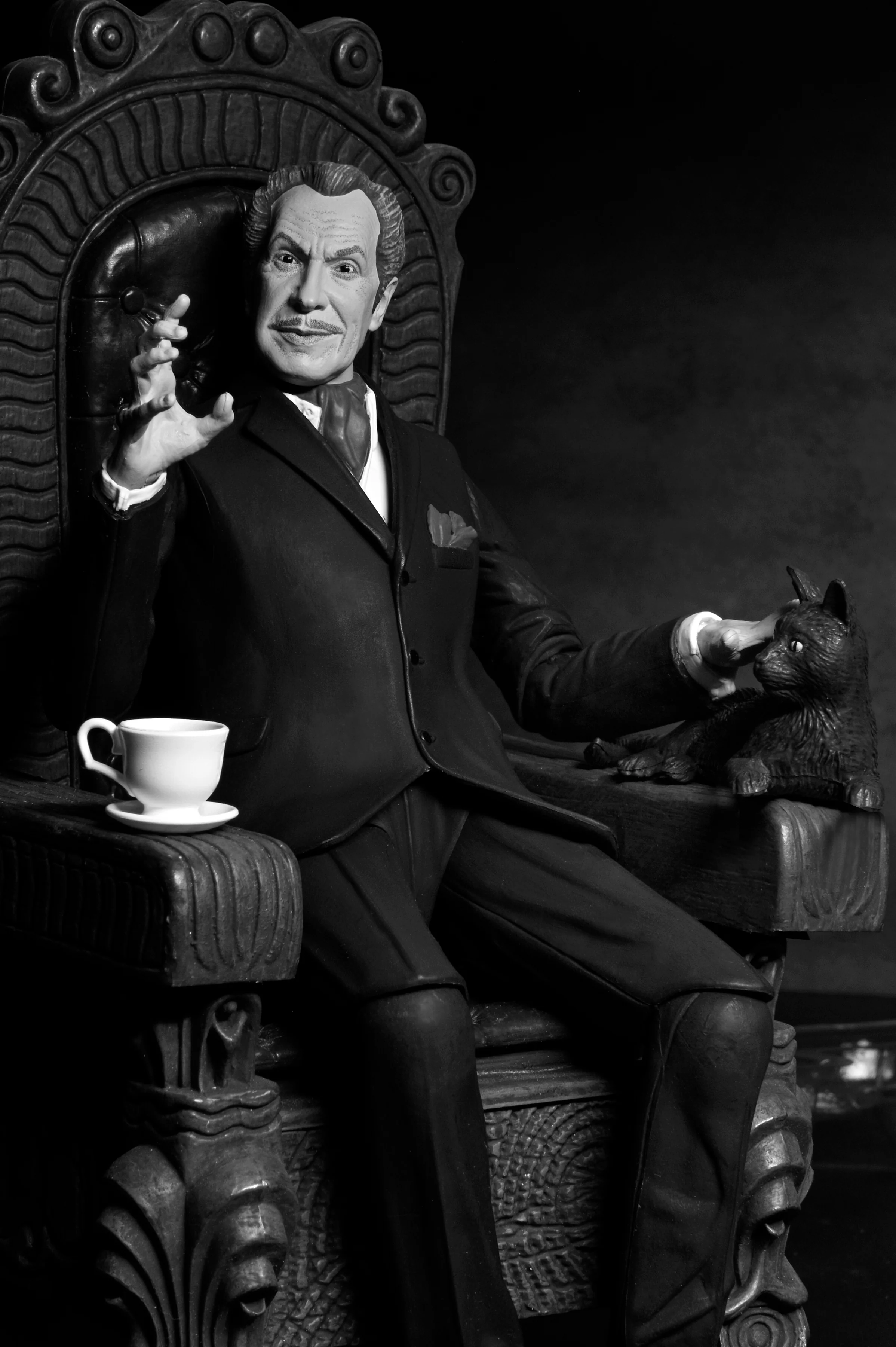 Ultimate Vincent Price 7" Scale Action Figure (Black & White) - Image 2