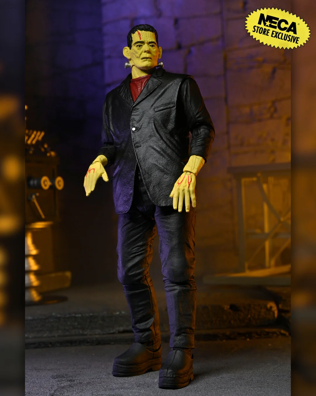 Universal Monsters - Frankenstein, Wolfman, Mummy & Dracula (Classic Movie Monsters) 7” Scale Action Figure Bundle (PRE-ORDER) - Image 4