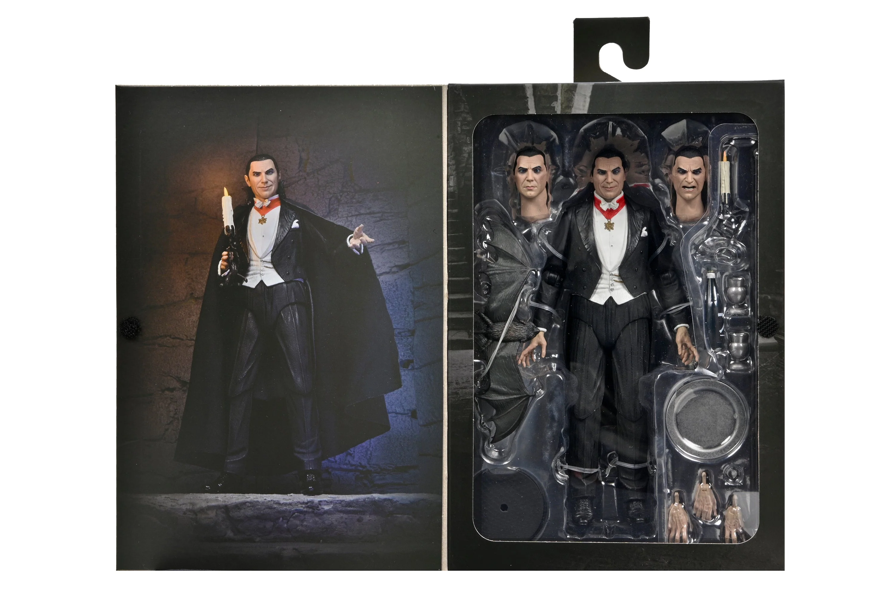 Universal Monsters - Ultimate Dracula (Transylvania) 7" Scale Action Figure - Image 7