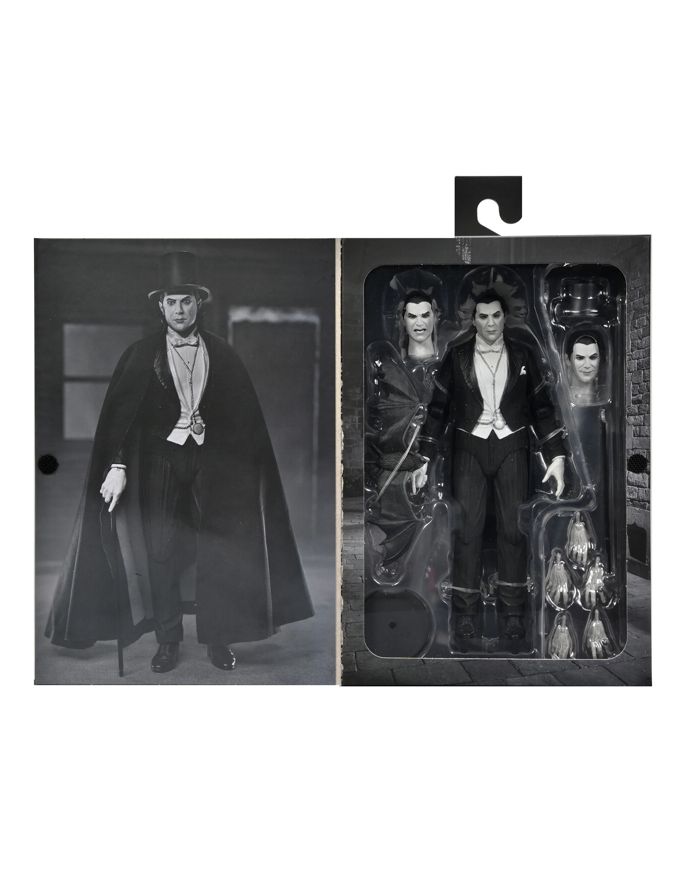 Universal Monsters - Ultimate Dracula (Carfax Abbey) 7" Scale Action Figure - Image 11