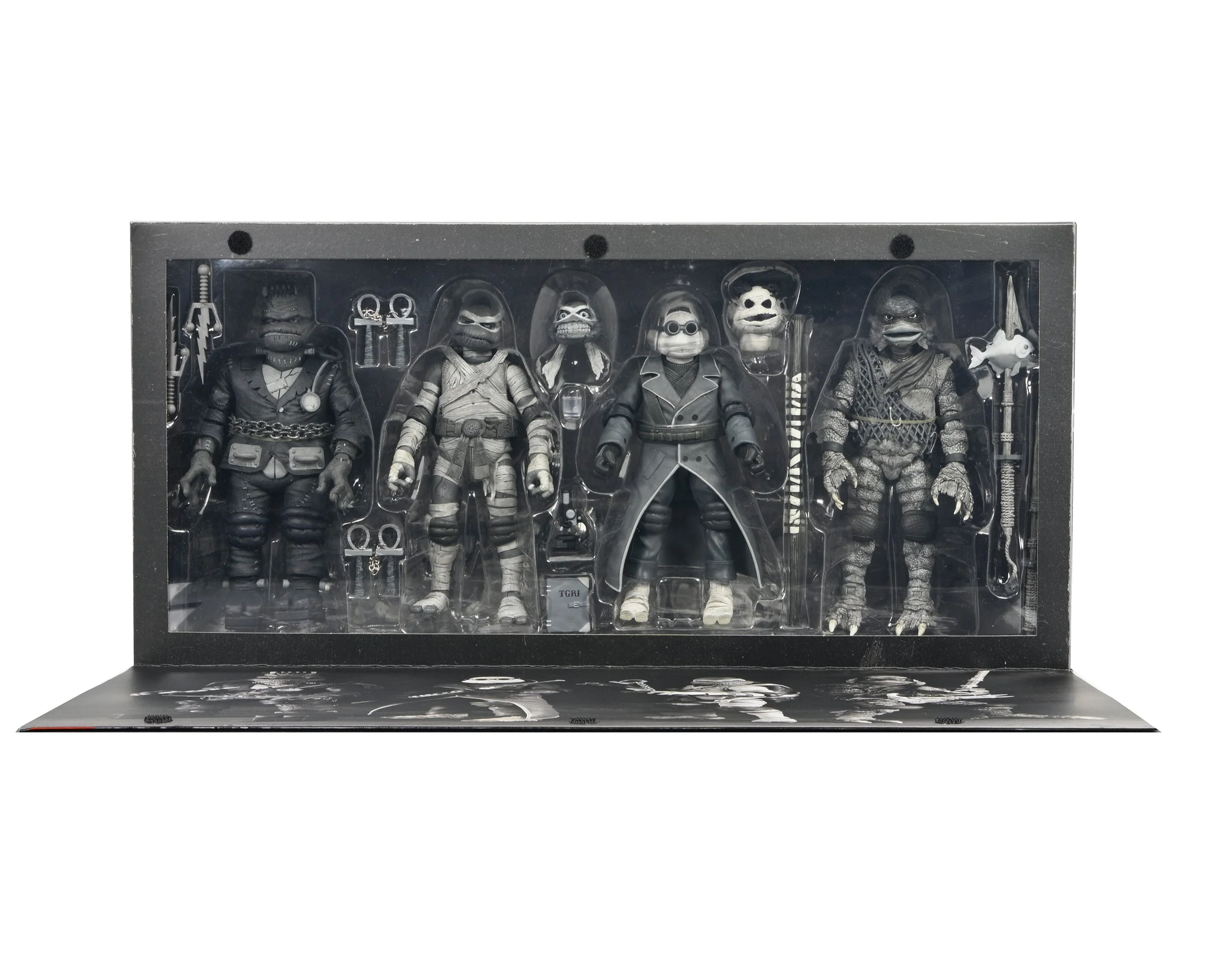 Universal Monsters x Teenage Mutant Ninja Turtles – Black & White Turtles 7” Scale Action Figure 4-Pack - Image 16
